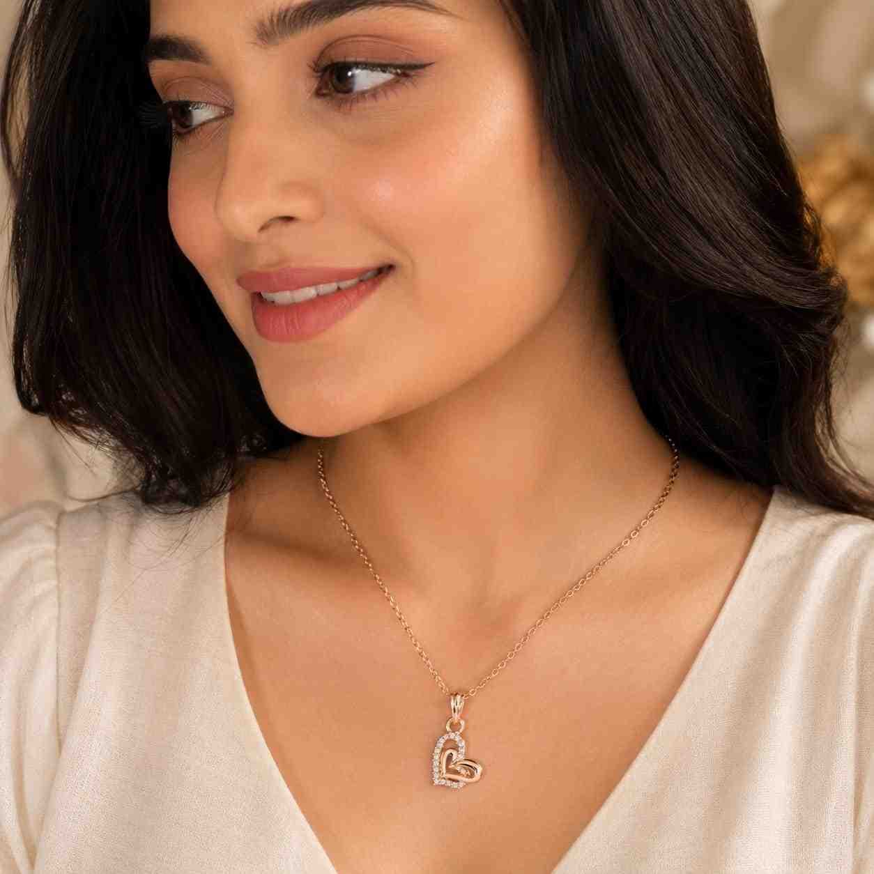 Heart Embrace Rosegold Pendant Chain