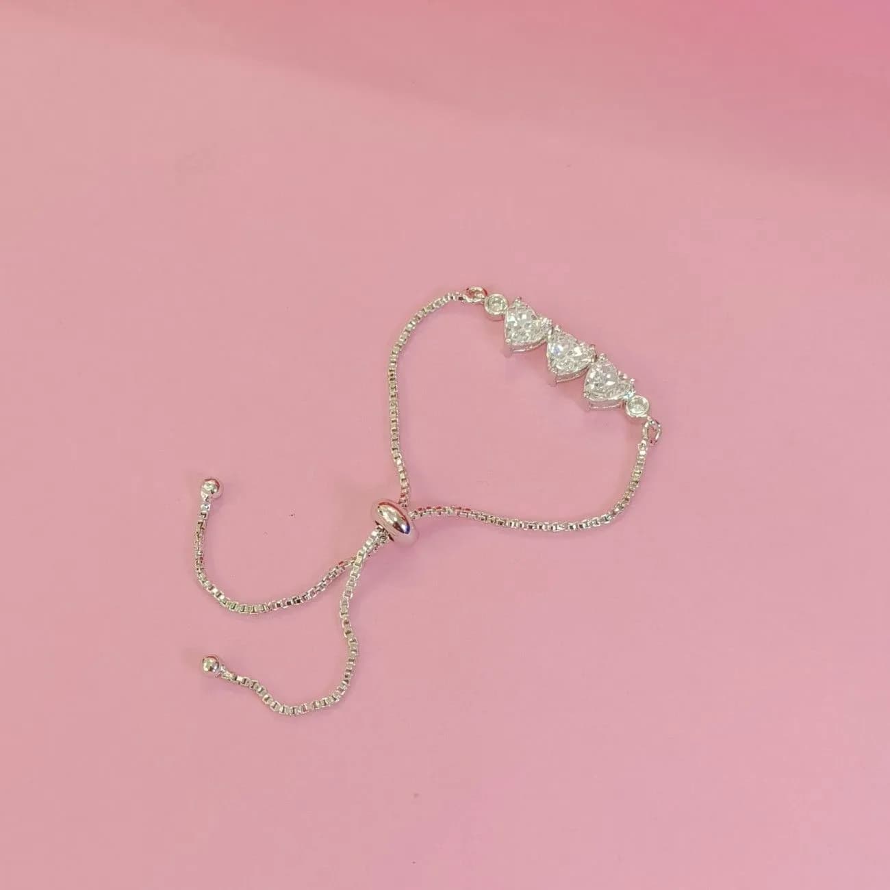 Nimoraa Amora Cupid Trio Line Bracelet – Silver White