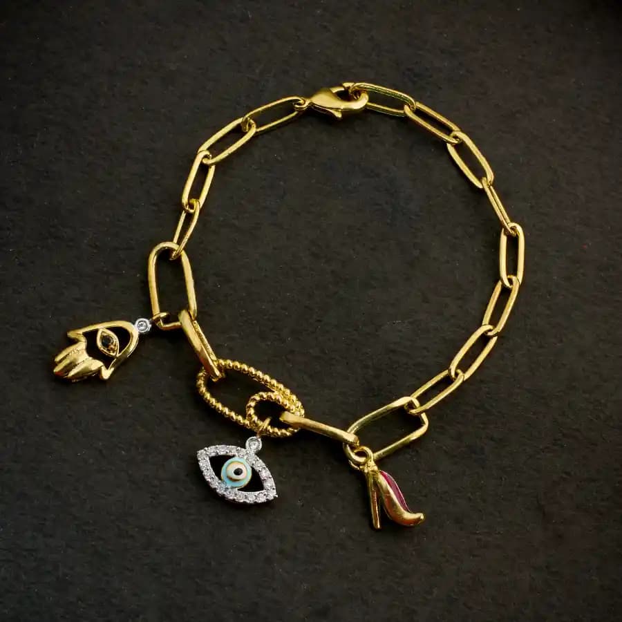 The Chic Bracelet