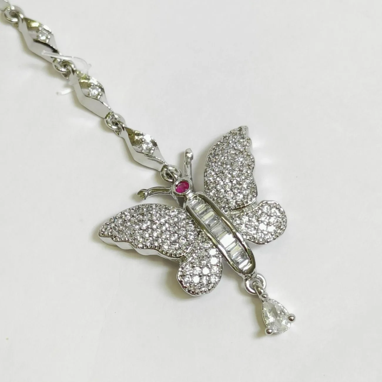 Nimoraa Crystal Flutter Butterfly Maangtikkaa