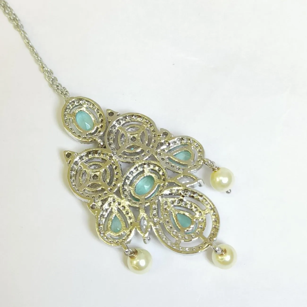 Nimoraa Mint pearl Grace Mangtikka