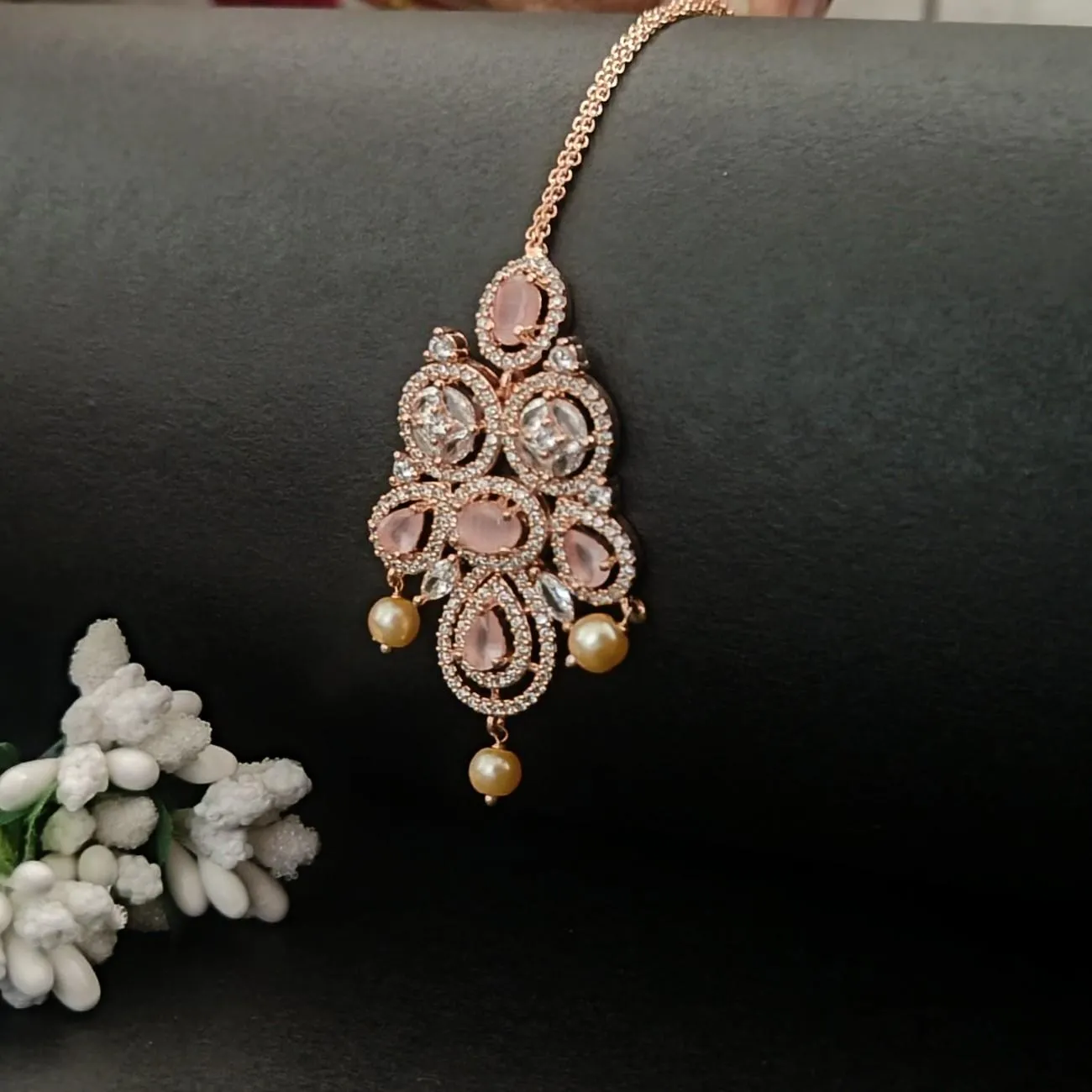 Nimoraa Blush Pearl Luxe Maangtikkaa