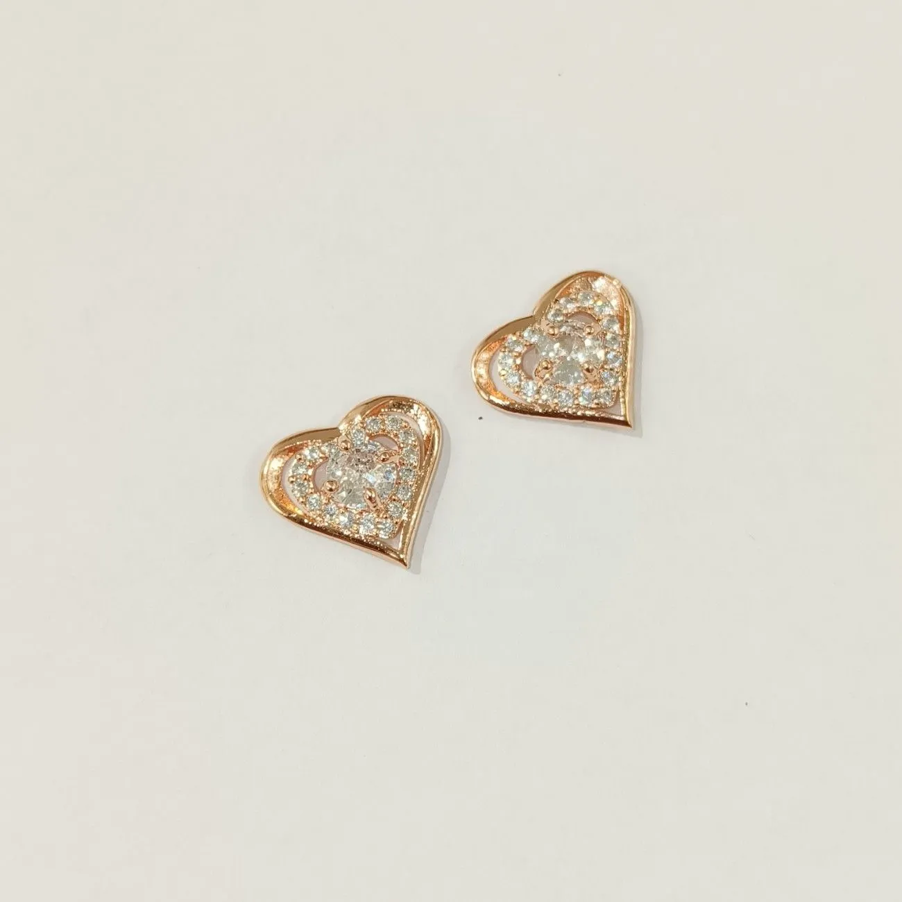 Heart pendant with white solitaire rosegold chain set