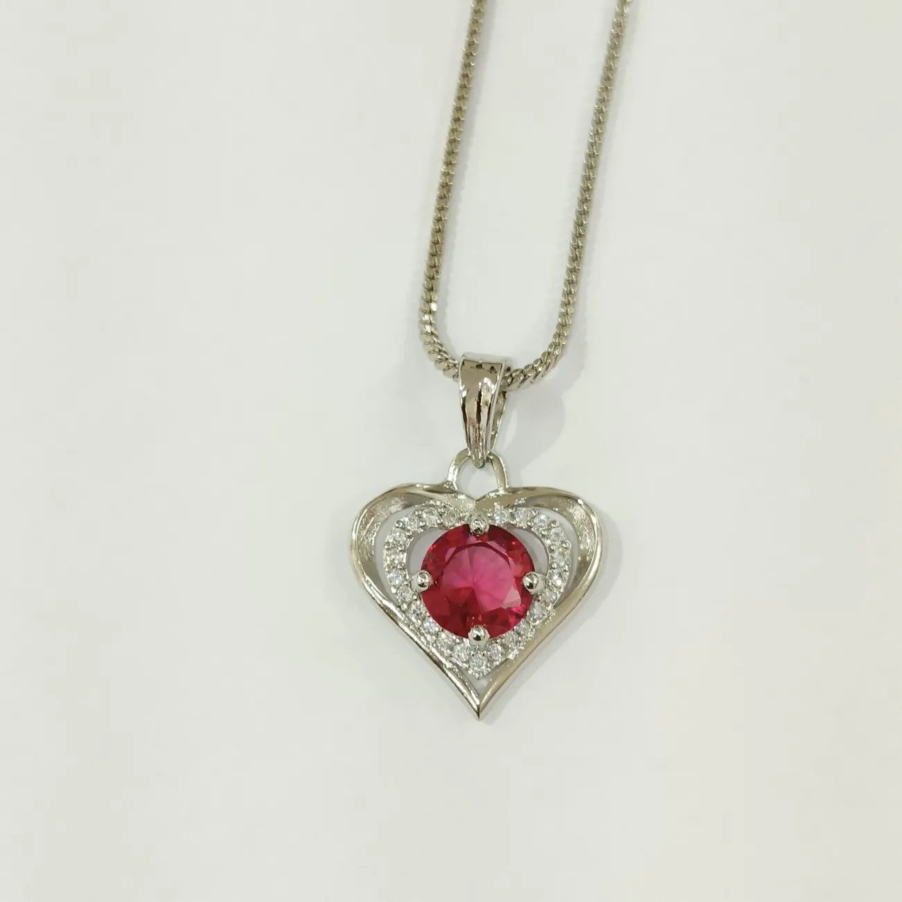 Heart pendant with red solitaire silver chain set