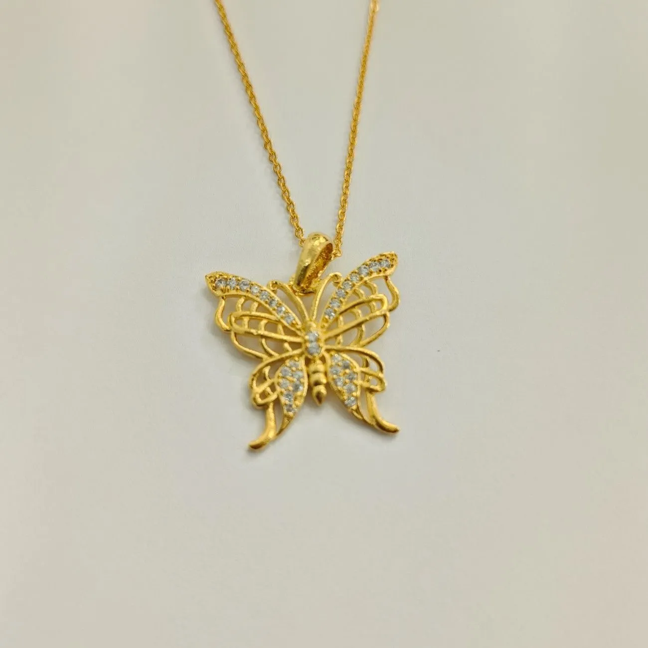 Nimoraa Dual-Wing Stone Butterfly Pendant Set