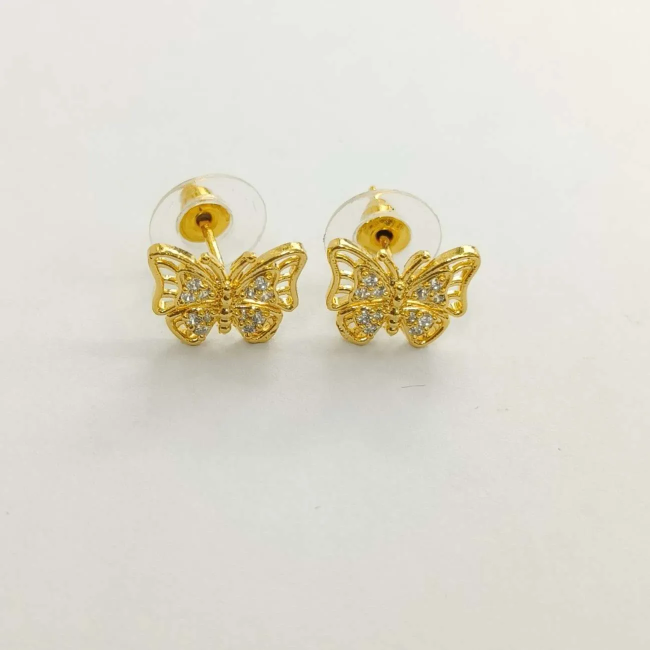 Nimoraa Open-Wing Butterfly Crystal Pendant Set