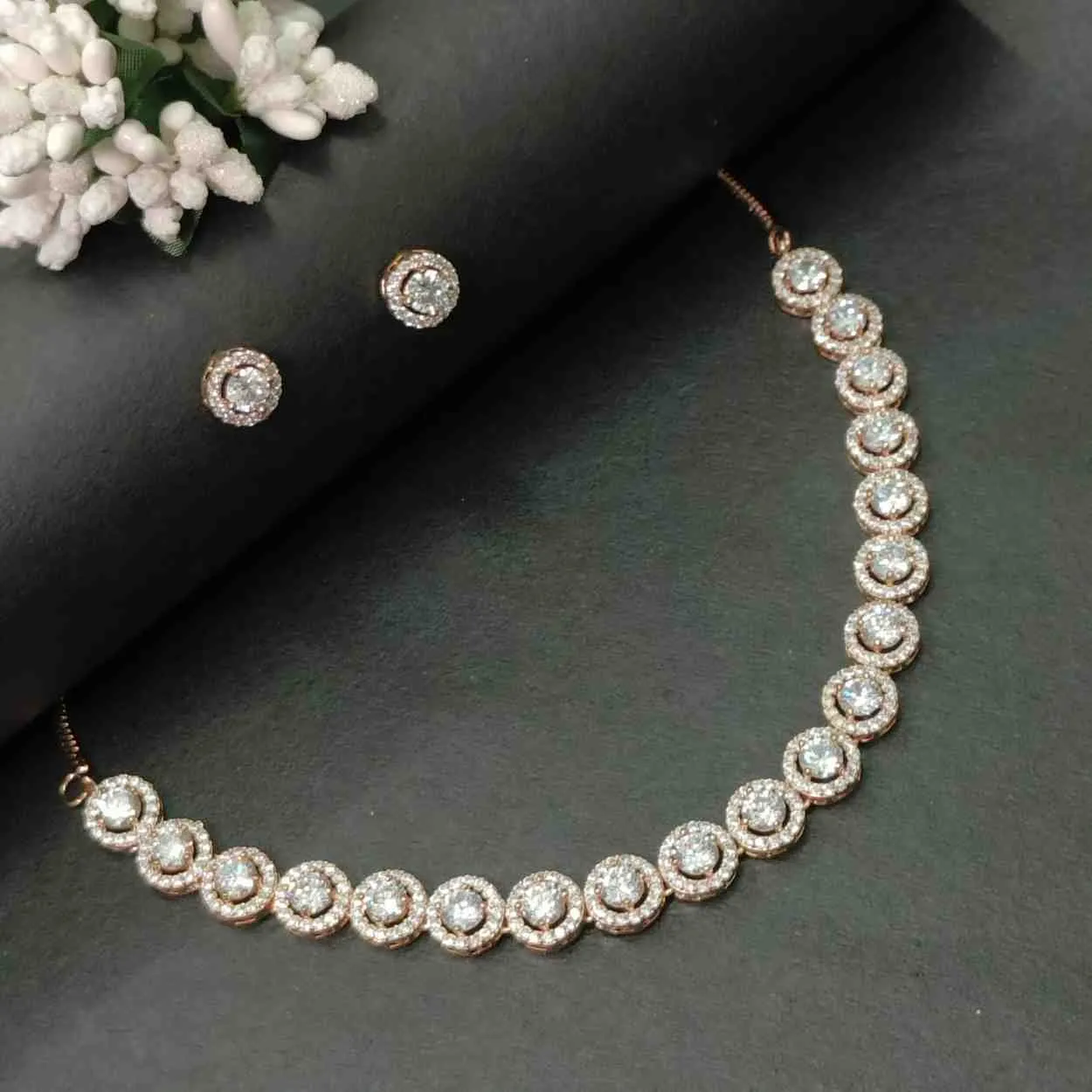 Nimoraa Moonlight Dazzle Halo Diamond Necklace Set