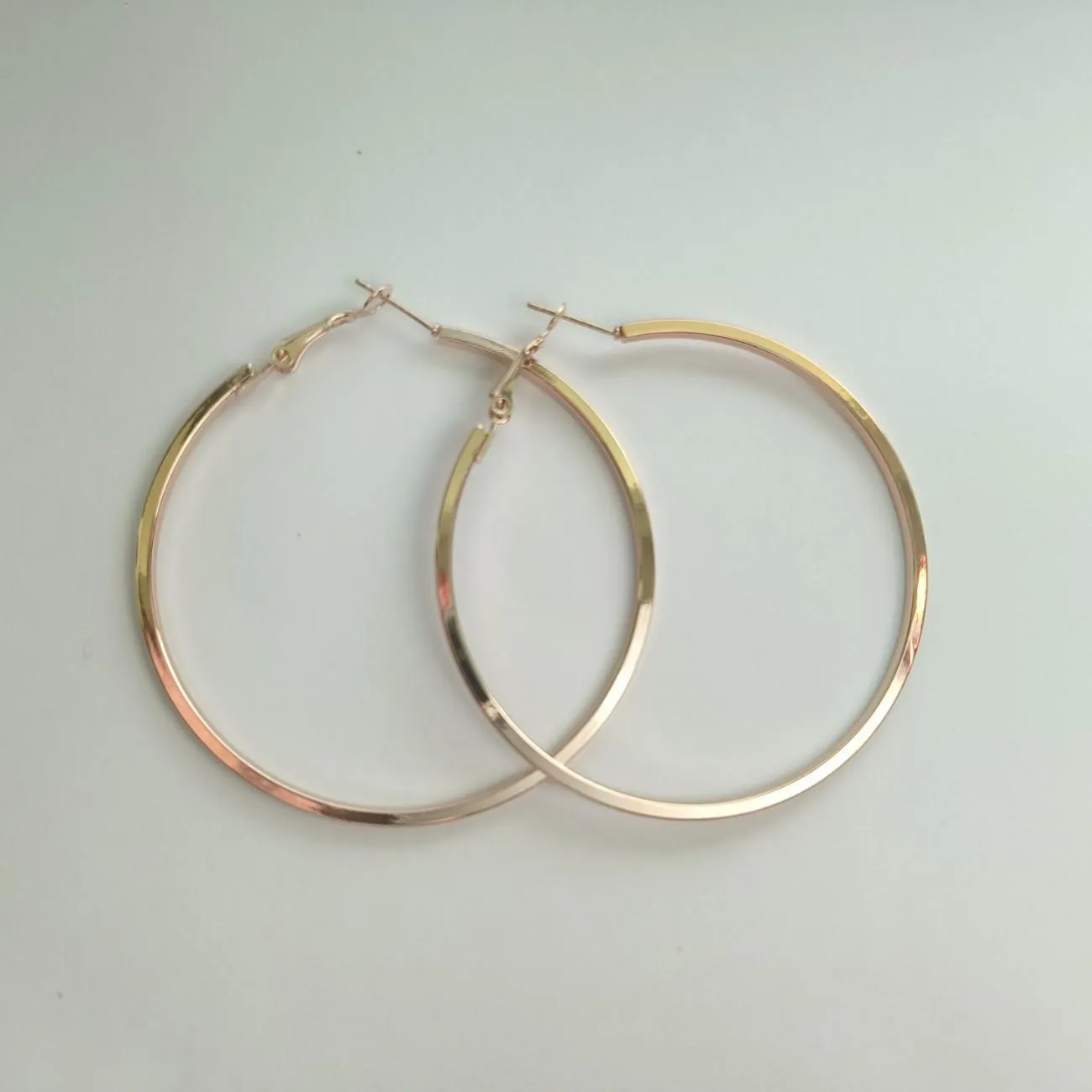 Dainty Sleek Rosegold Hoop Earrings