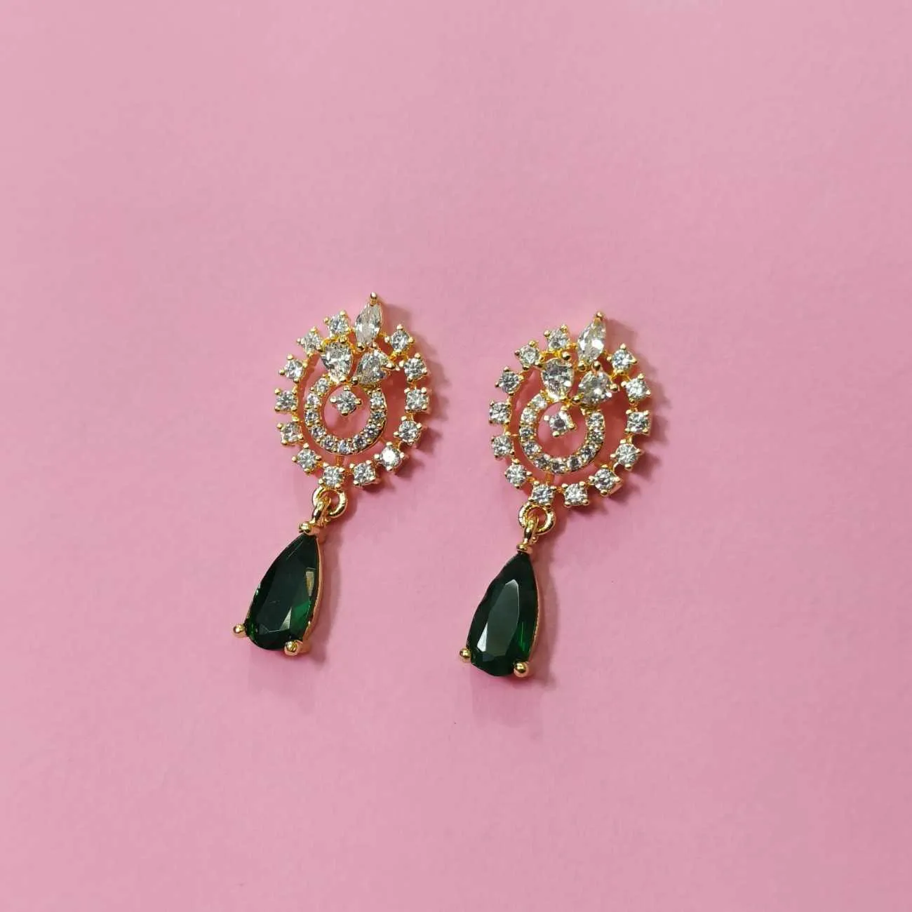 Nimoraa Emerald Aura Drop Earrings