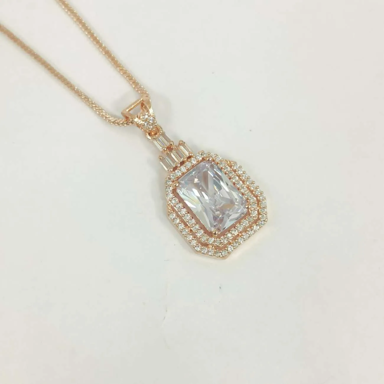 Nimoraa Regal Emerald Glow Rosegold Pendant Set with Ring