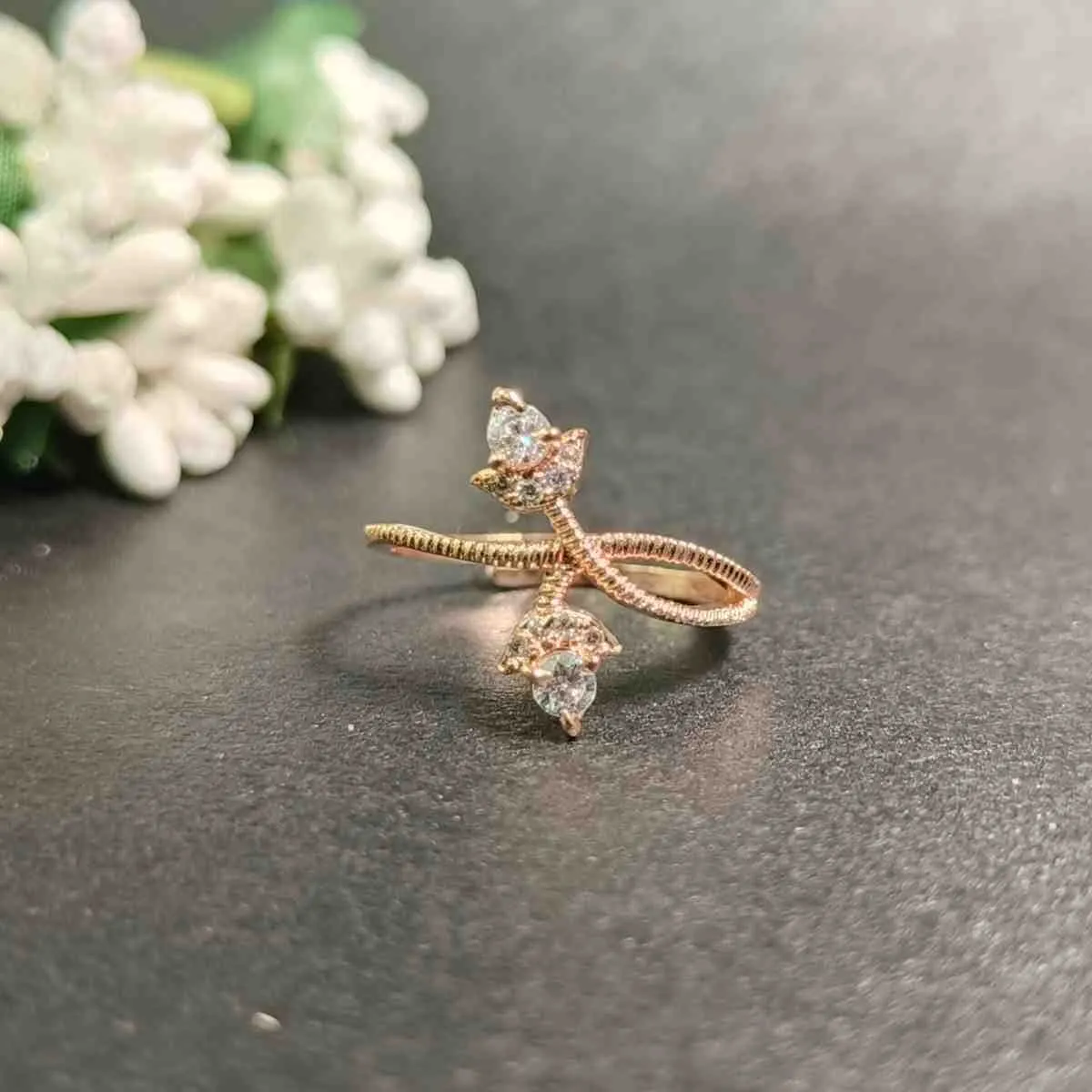 Seraphina Leaf Twist Ring – Rose Gold Plated
