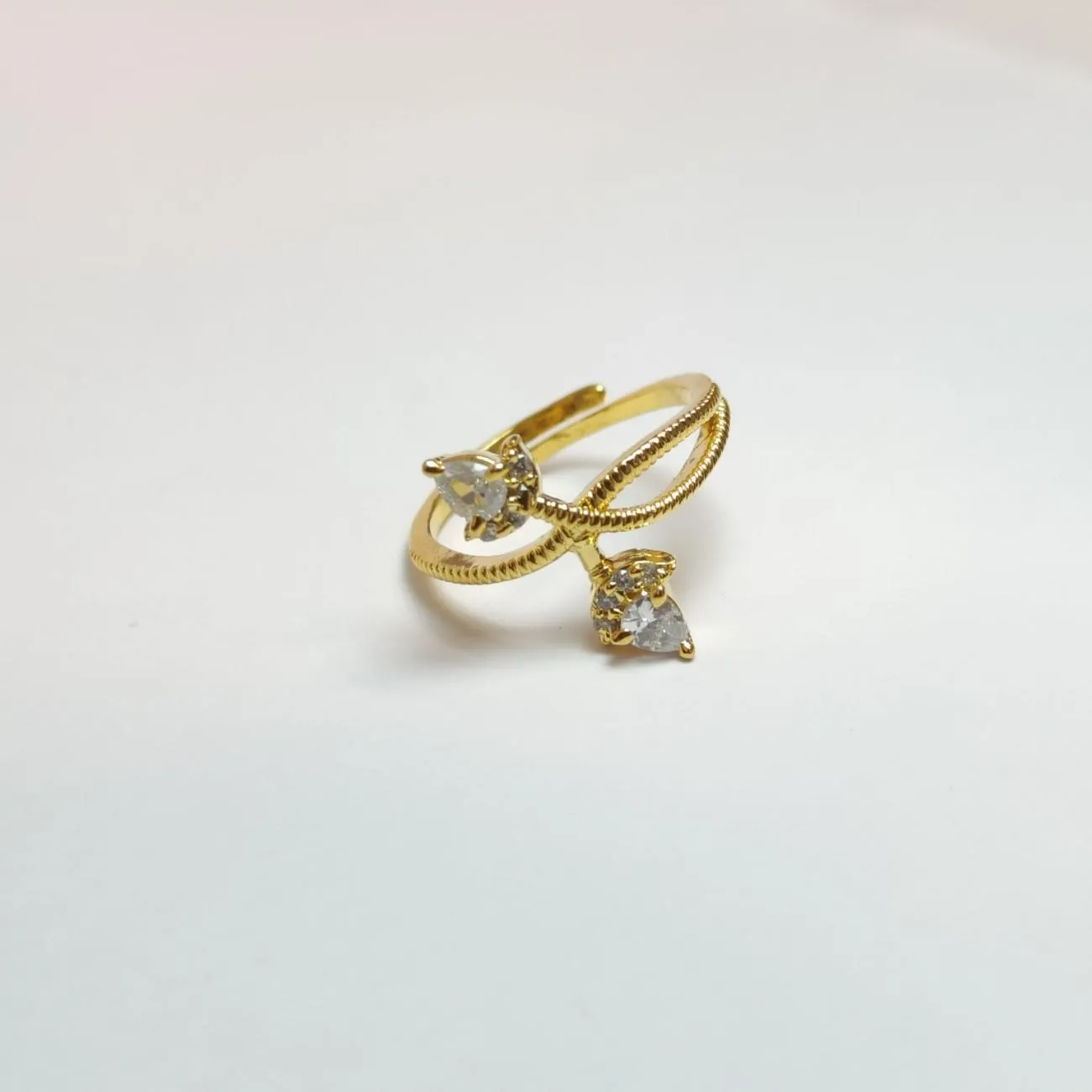 Seraphina Leaf Twist Ring – Gold Plated
