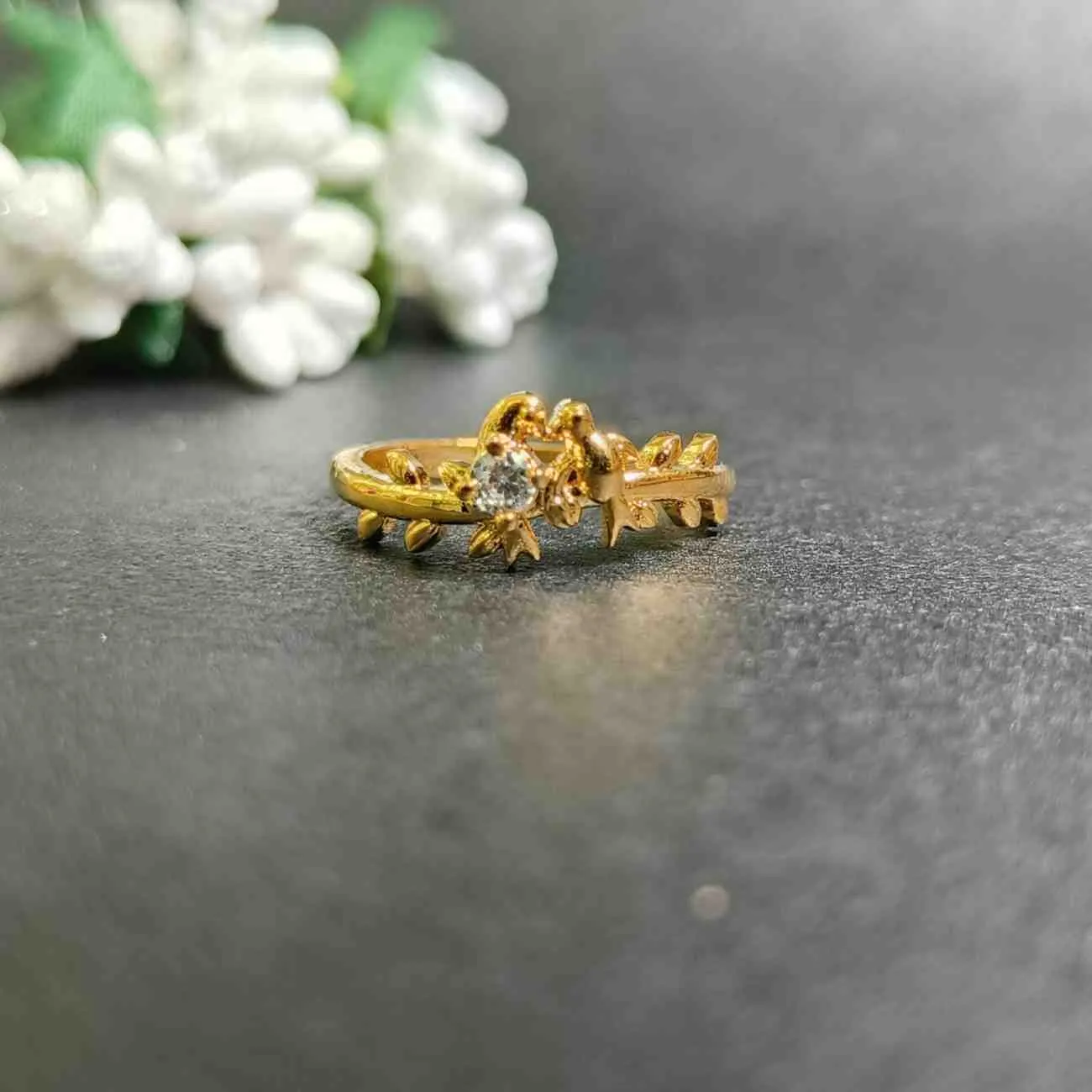 Nimoraa Rose Twin Heart Pendant Set
