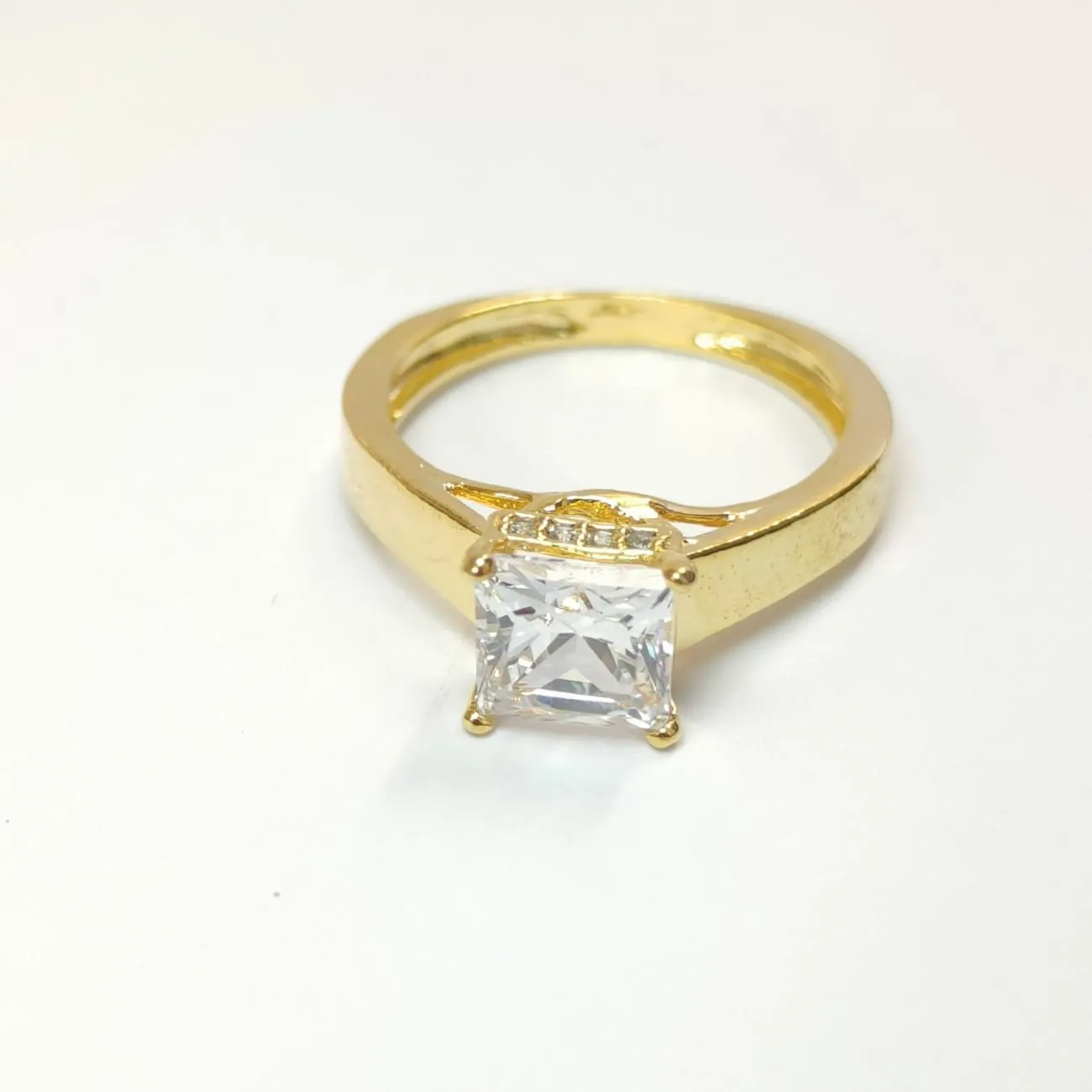 Regal Princess Solitaire Ring – Gold Plated