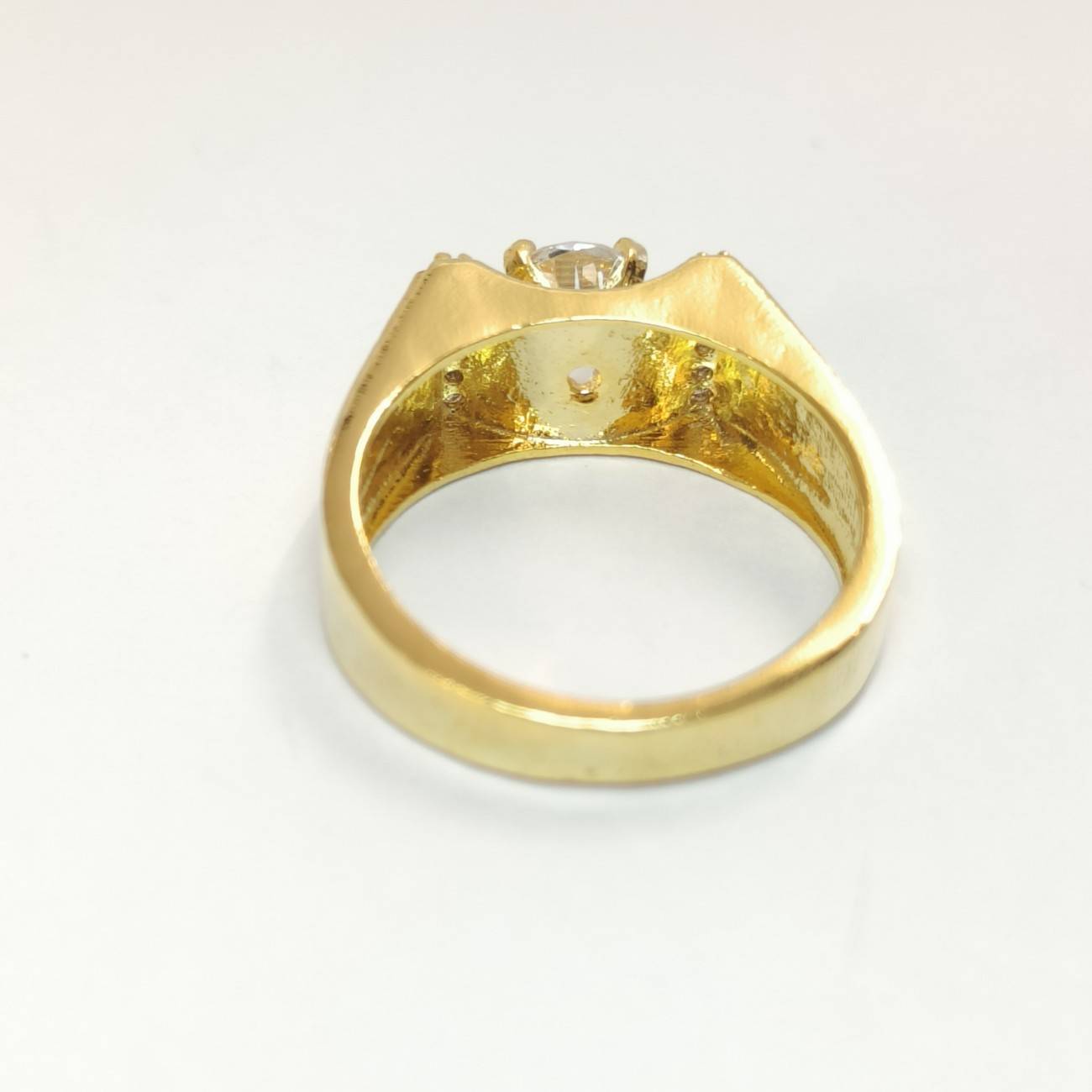 Regal Crest Solitaire Ring – Gold Plated
