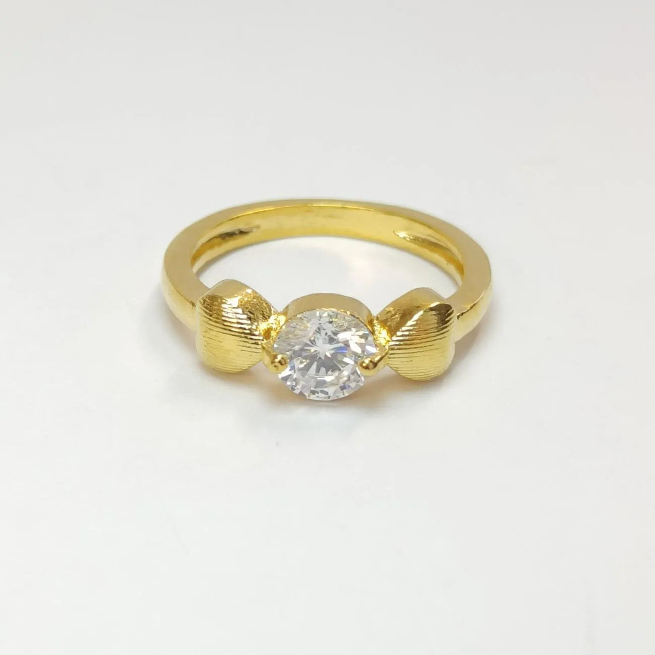 Aurelia Bow Solitaire Ring