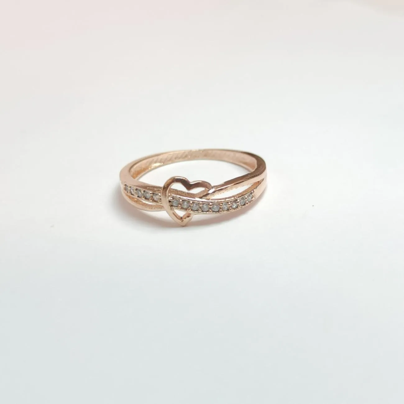 Eternal Embrace Heart Ring – Rose Gold