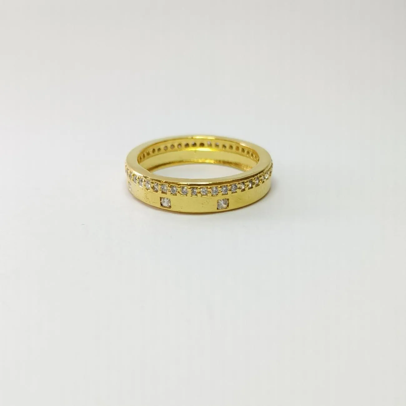 Aureum Luxe Eternity Band