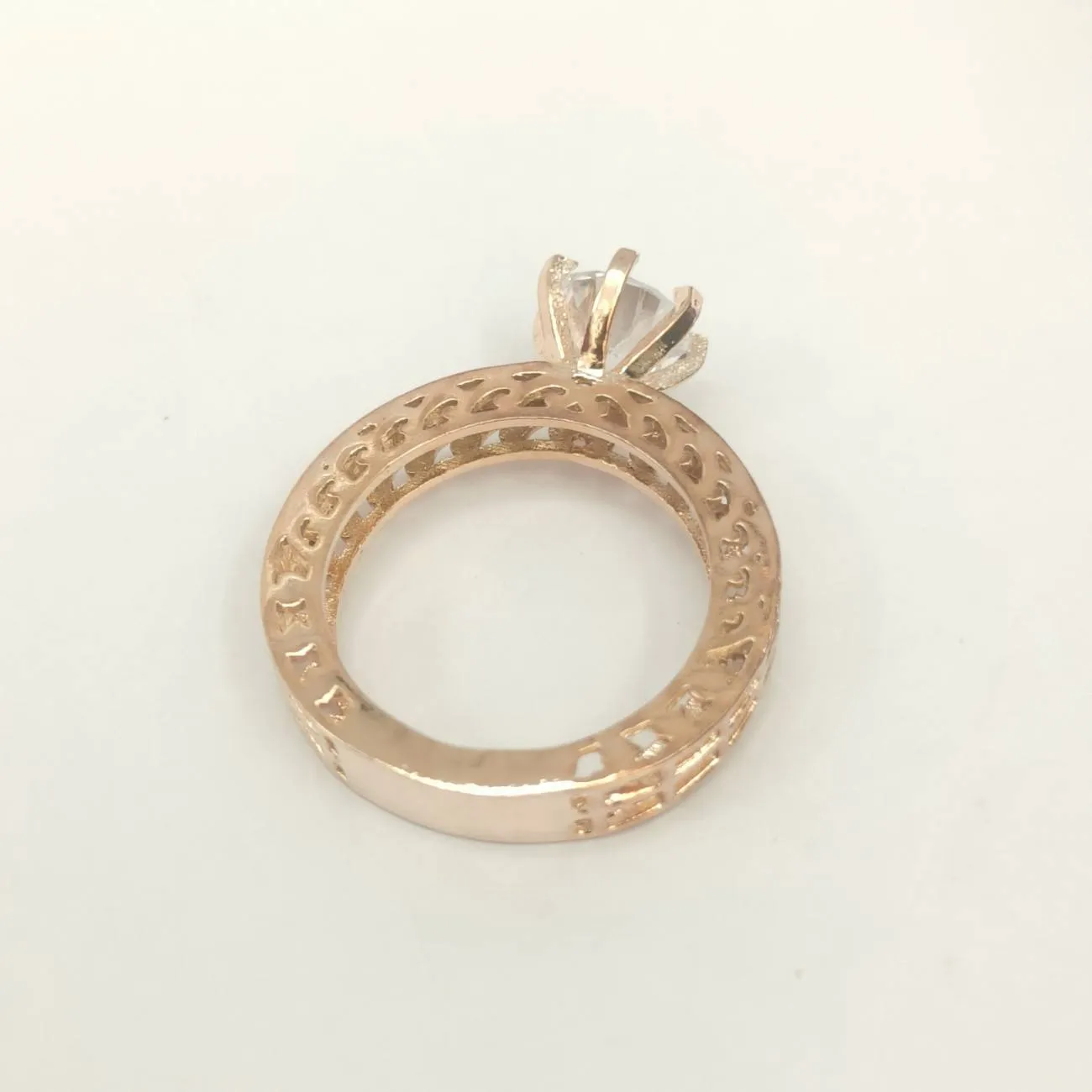 The Rosegold Structured Grace Solitaire