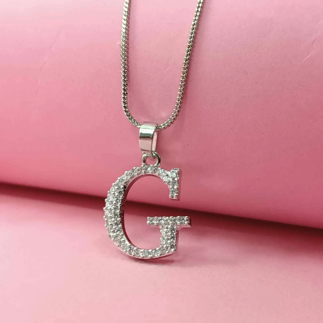 Nimoraa Silver Small Initial "G" Pendant