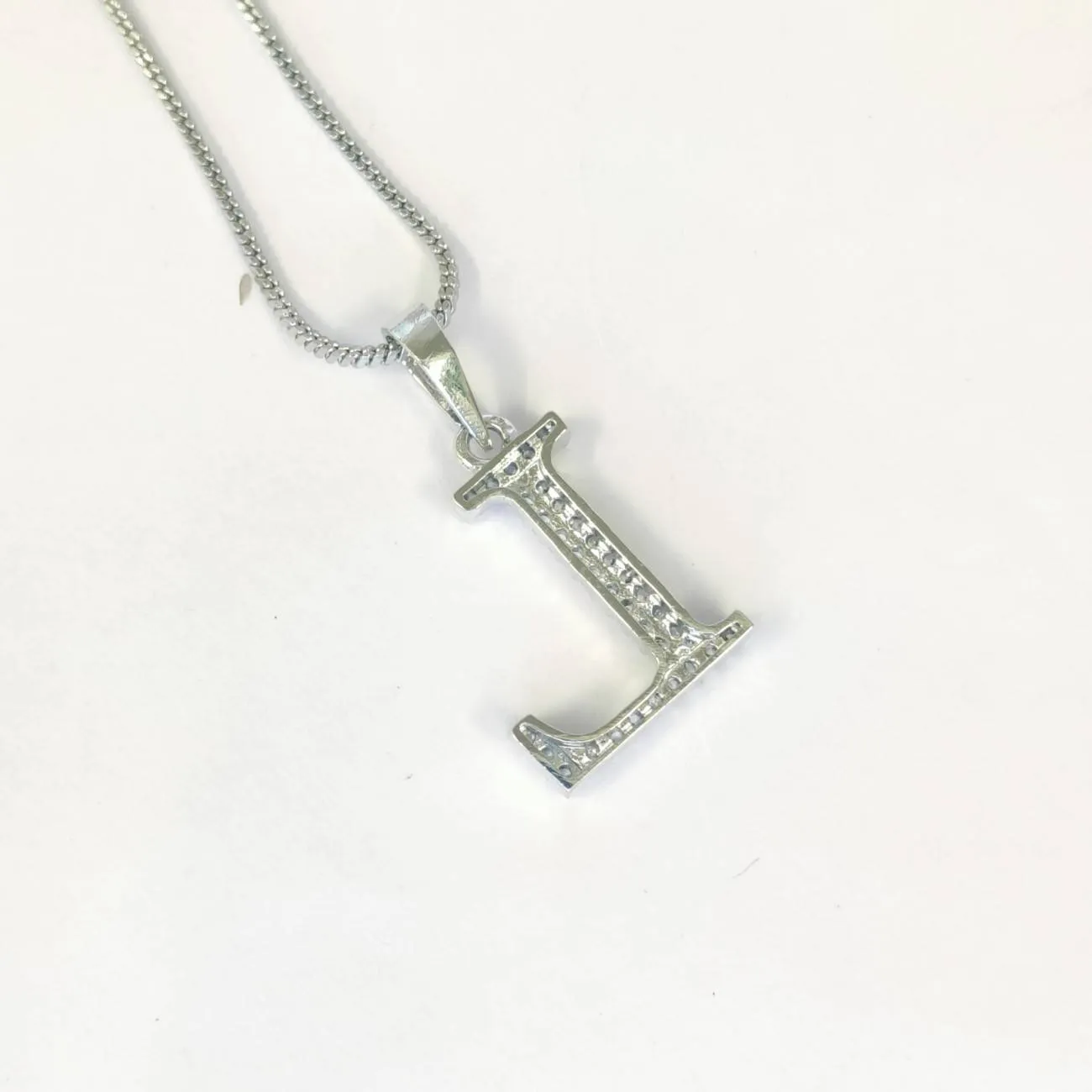 Nimoraa Silver Small Initial "L" Pendant