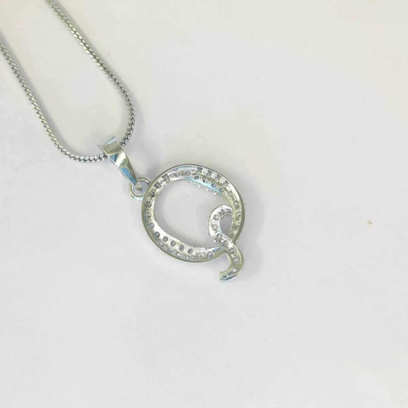 Nimoraa Silver Small Initial "Q" Pendant