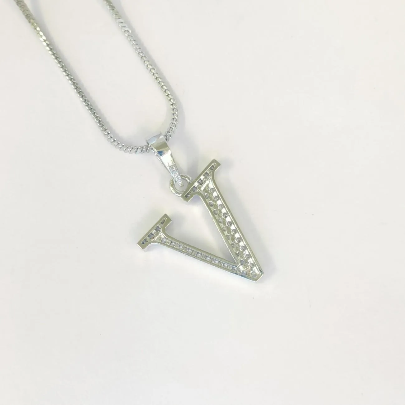 Nimoraa Silver Small Initial "V" Pendant