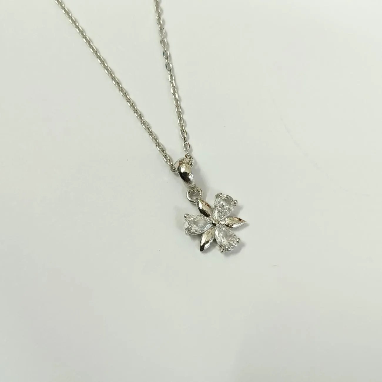 Petal Crest Silver Plated Pendant Chain