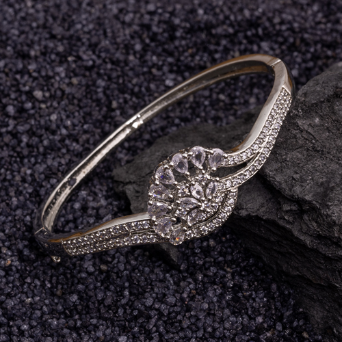 The Shinning Beauty Bracelet