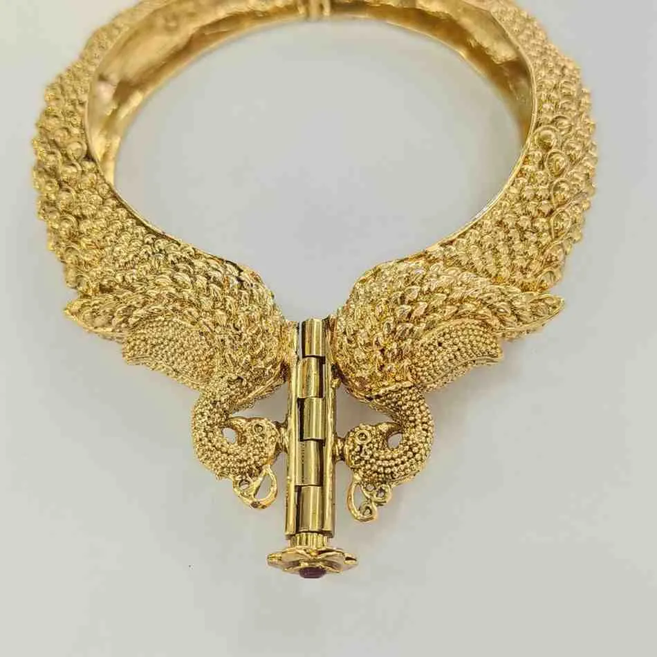 Royal Peacock Embrace Gold Kada