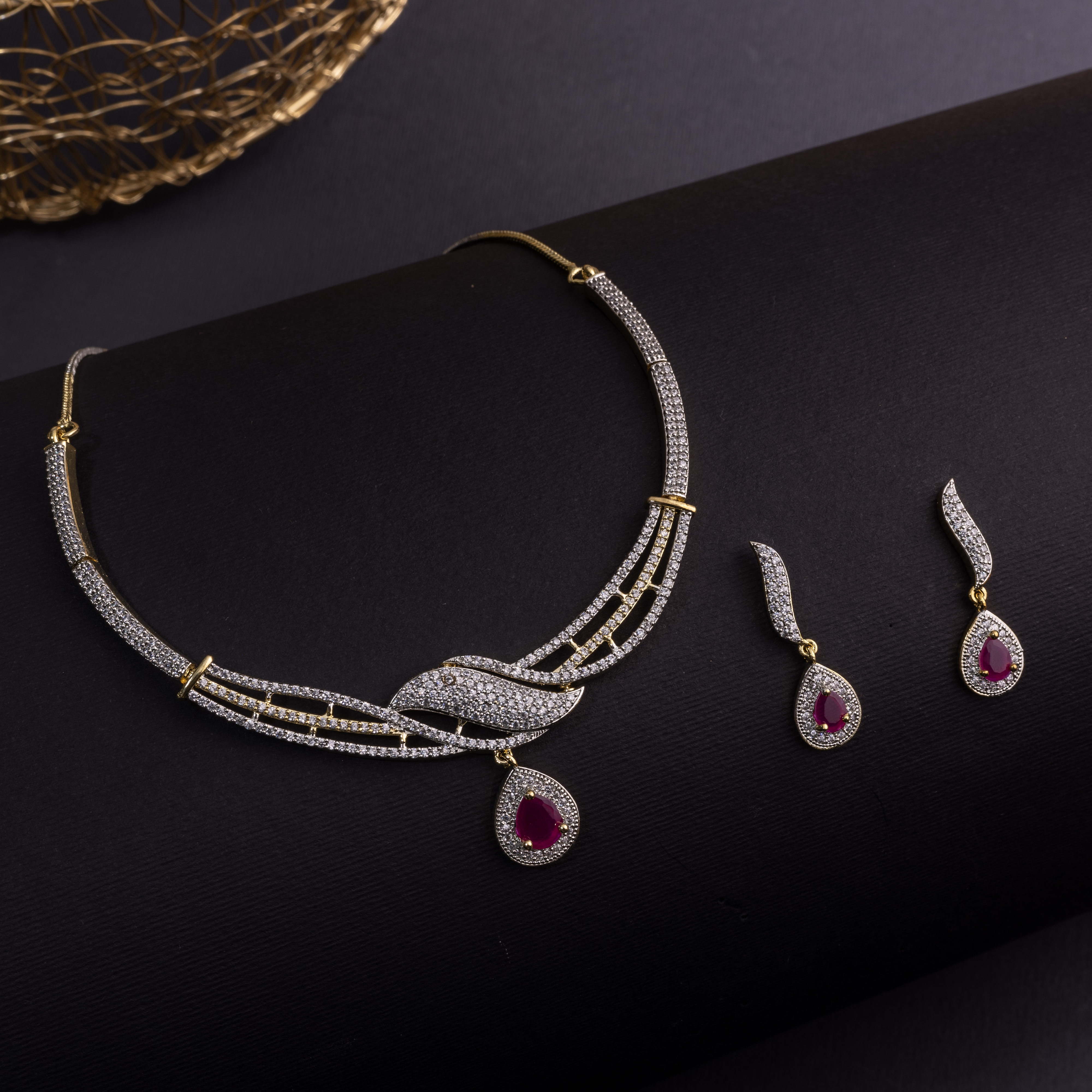 The Wave of Beauty Necklace