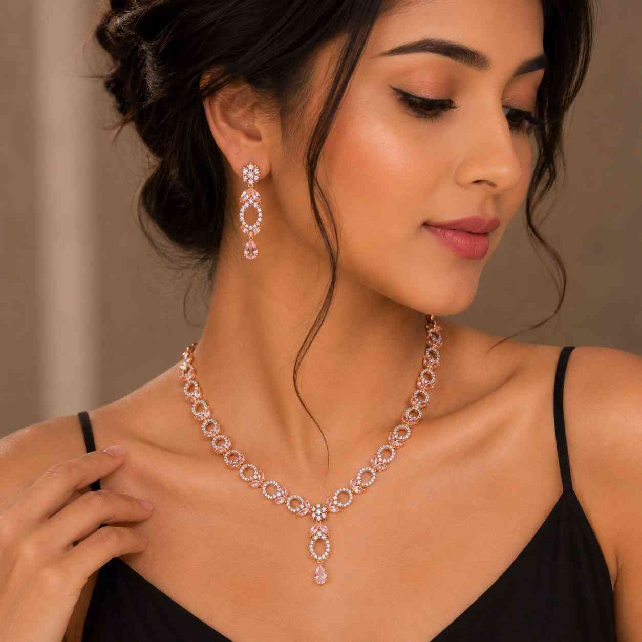 The Classic RoseGold Loop Necklace set.