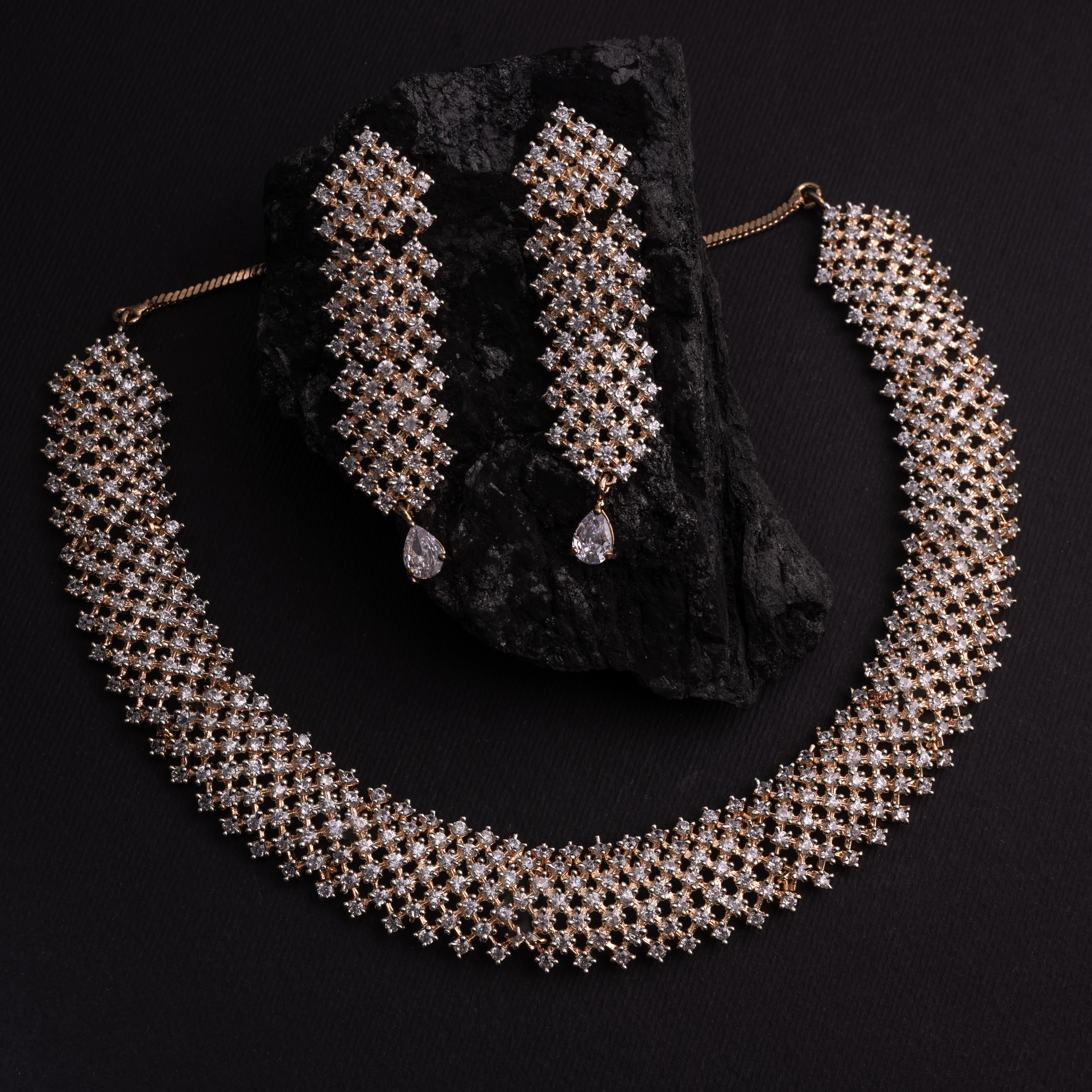 The Radiant Lattice Set