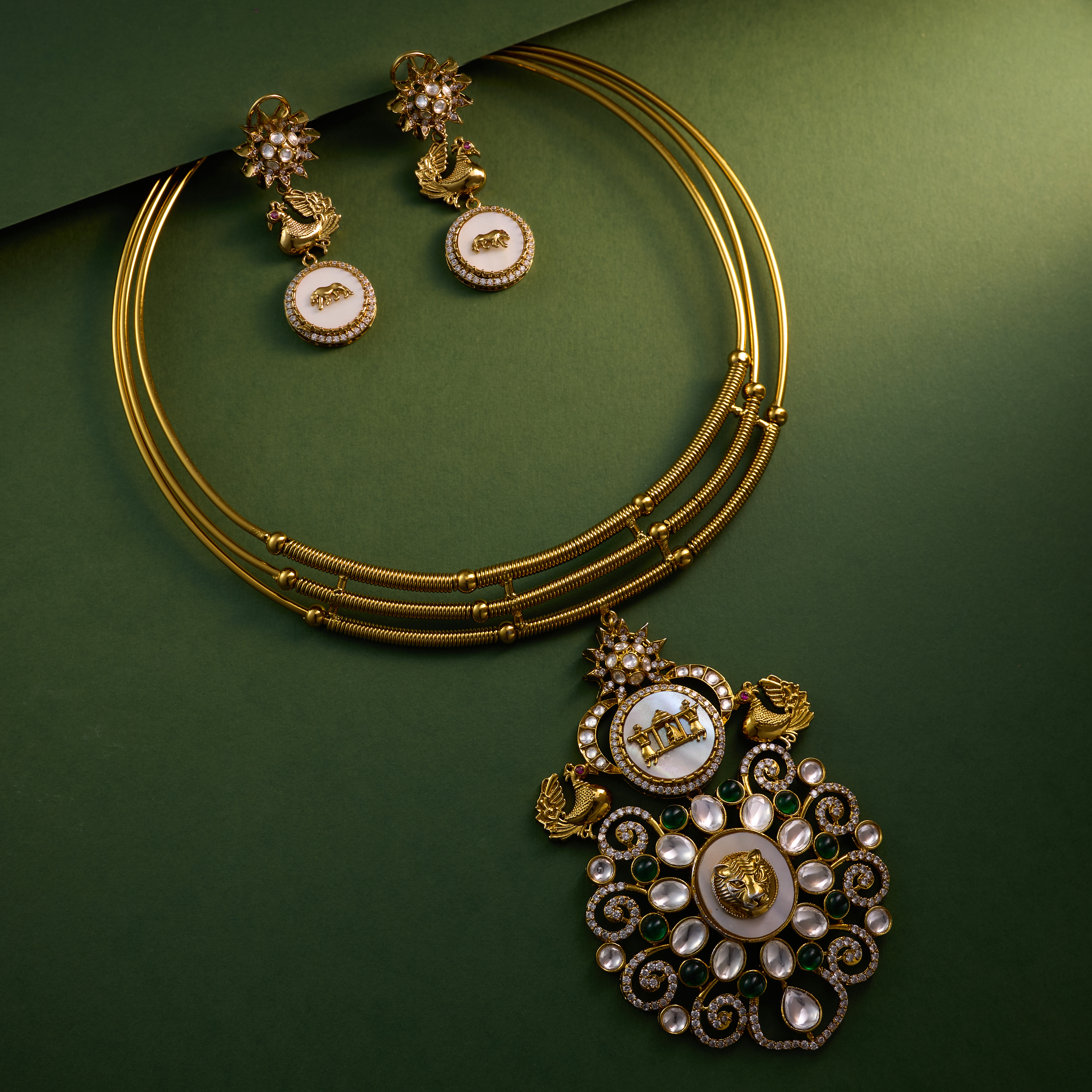 The Maharani’s Heirloom Hansli Set