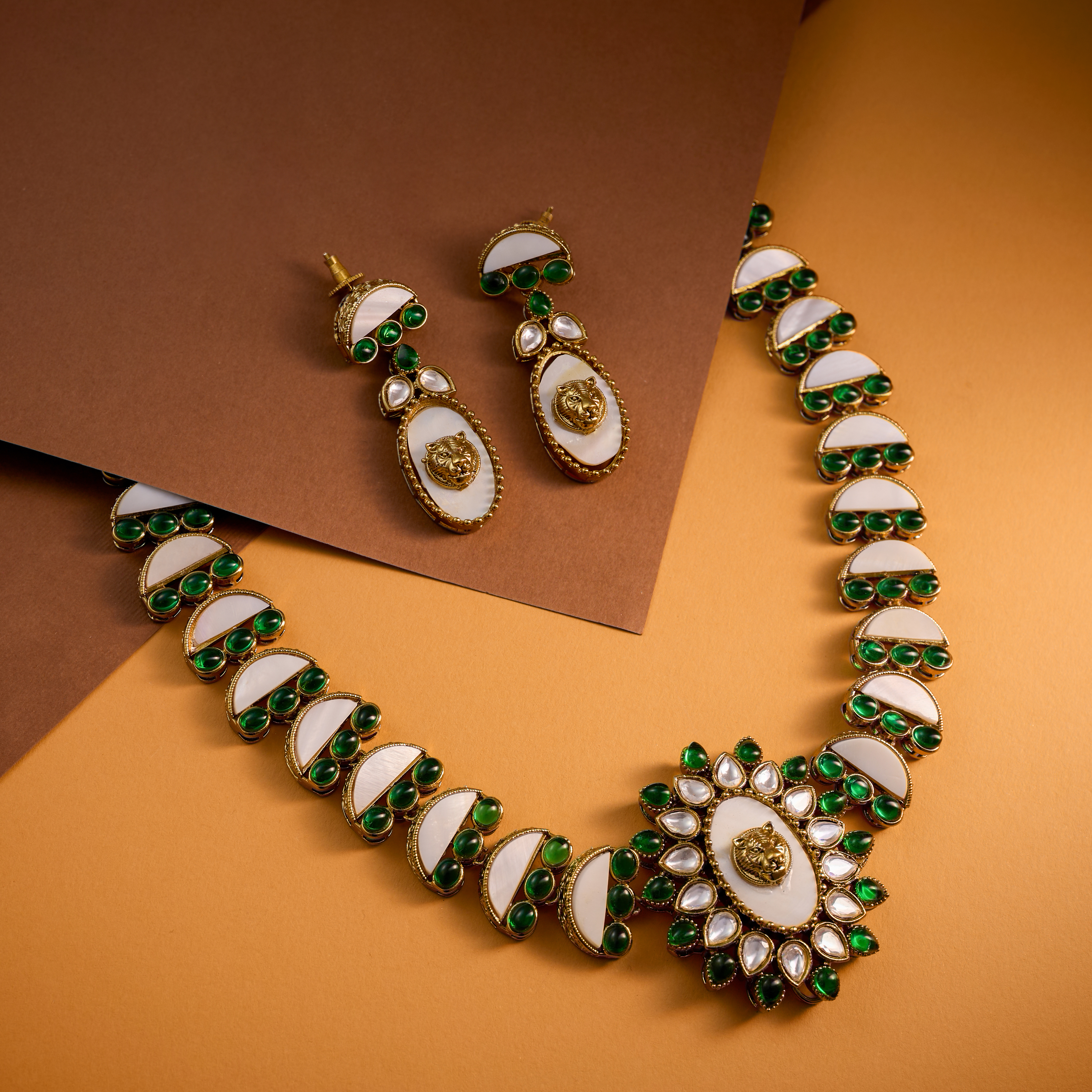 The Emerald Grace Wedding Set