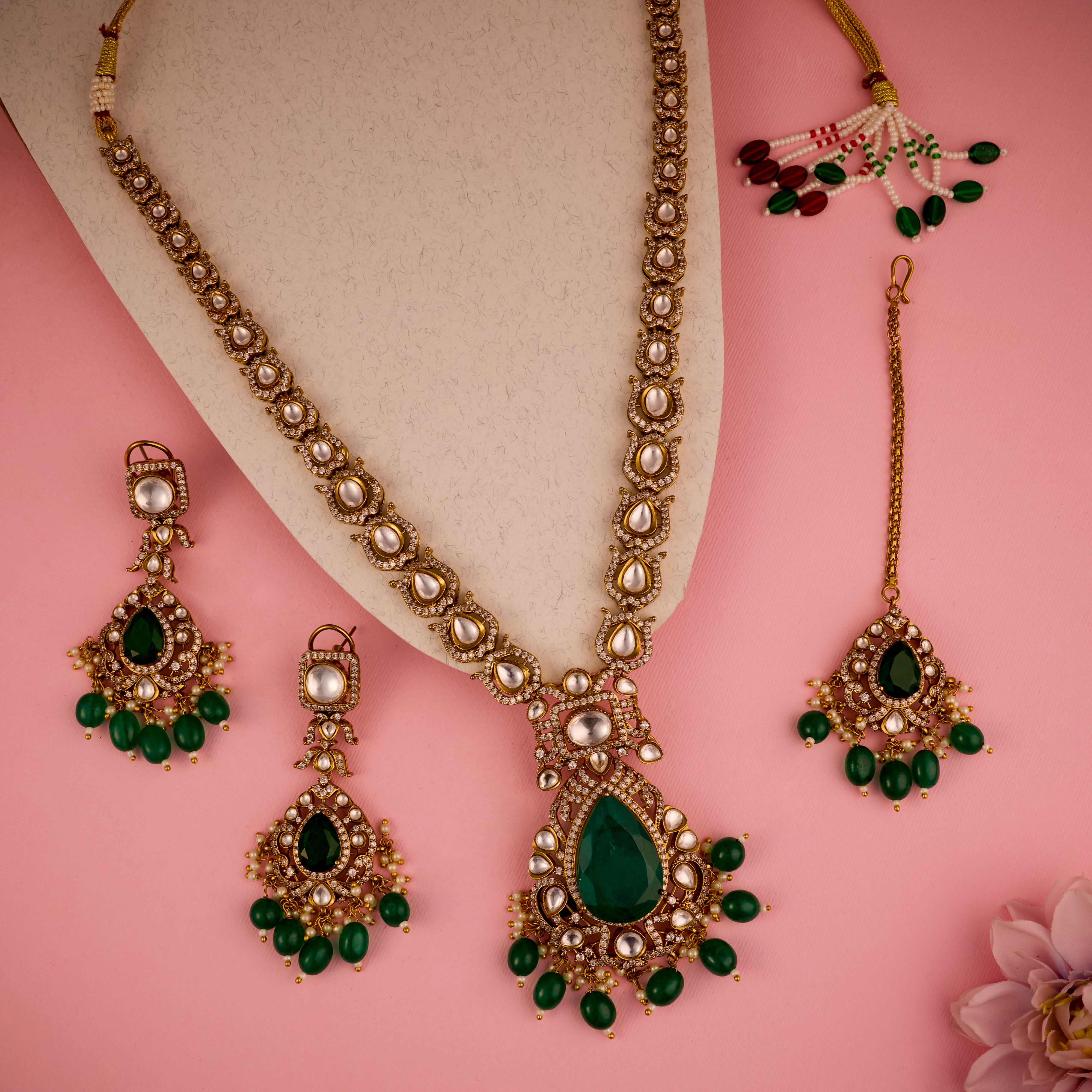 The Emerald and kundan Maharani long Bridal Full Set with Maangtikaa