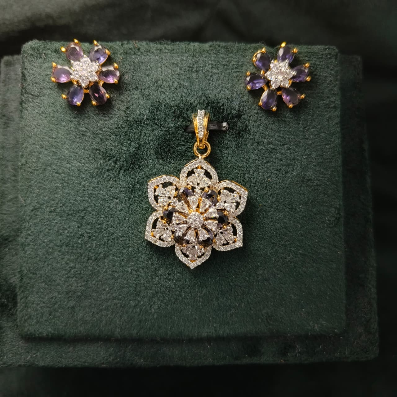 Purple Floral Glow AD Pendant & Earrings