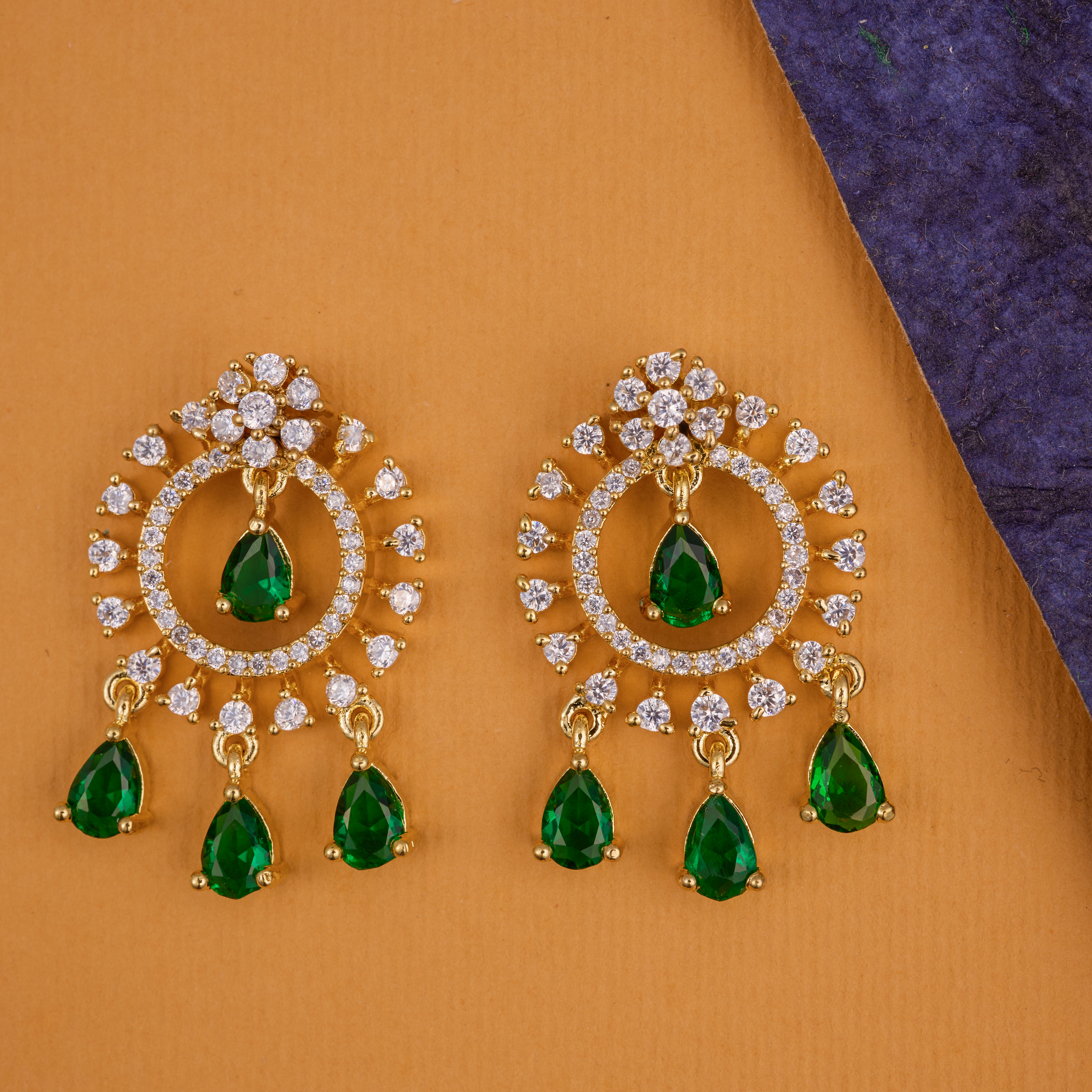 Circle of Glamour in Green teardrops earring