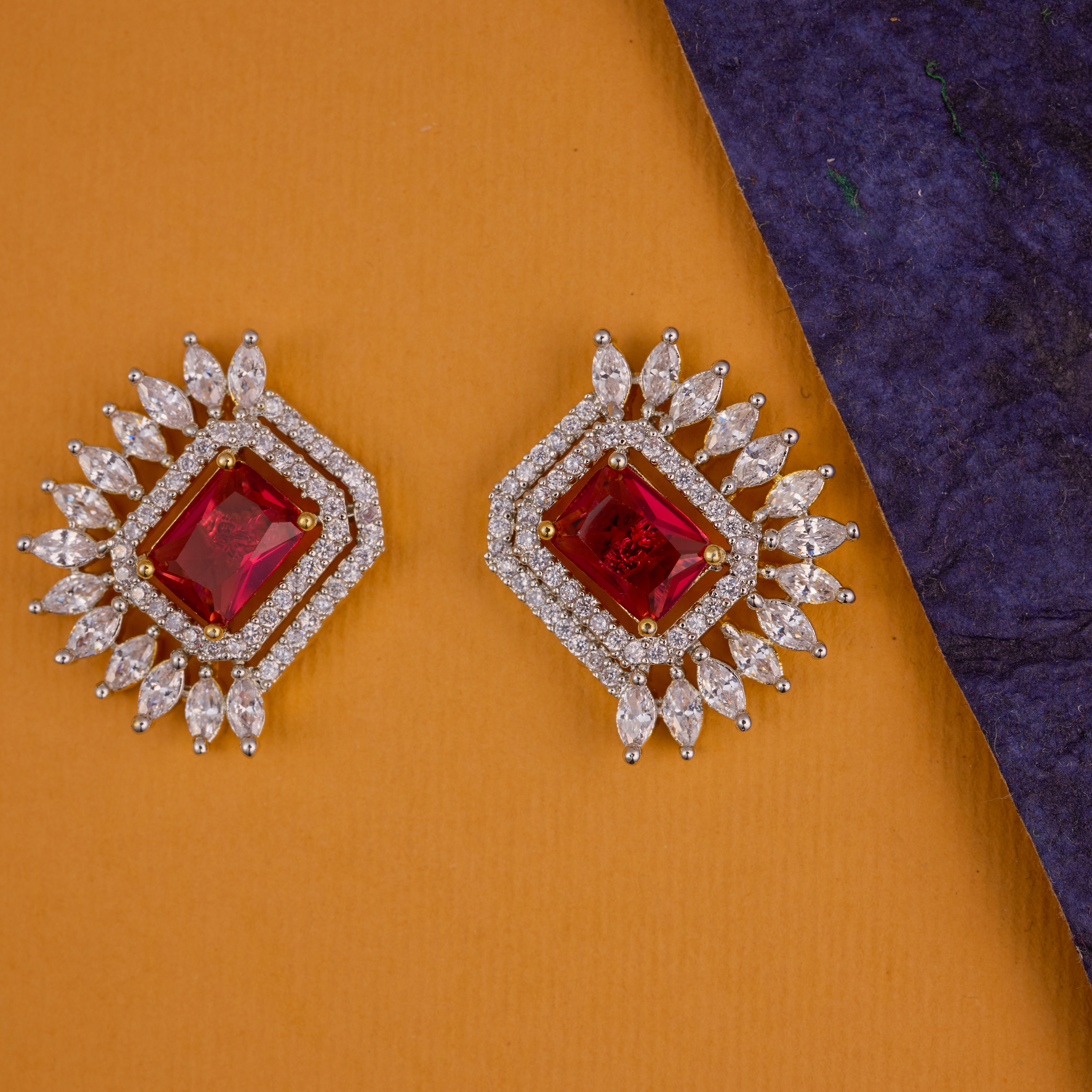 Red Rectella Dazzling Stud earring