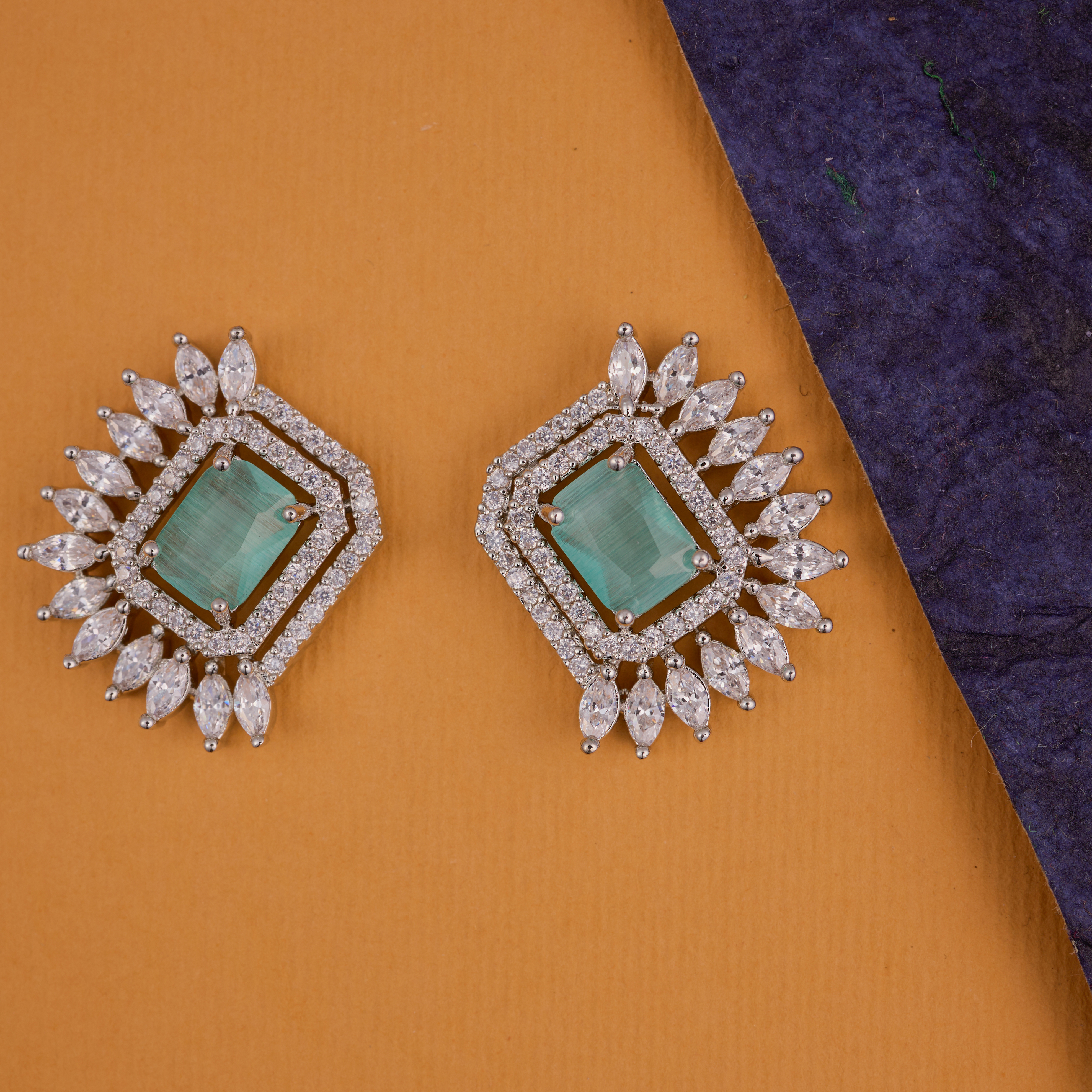 Turquoise Rectella Dazzling Stud earring