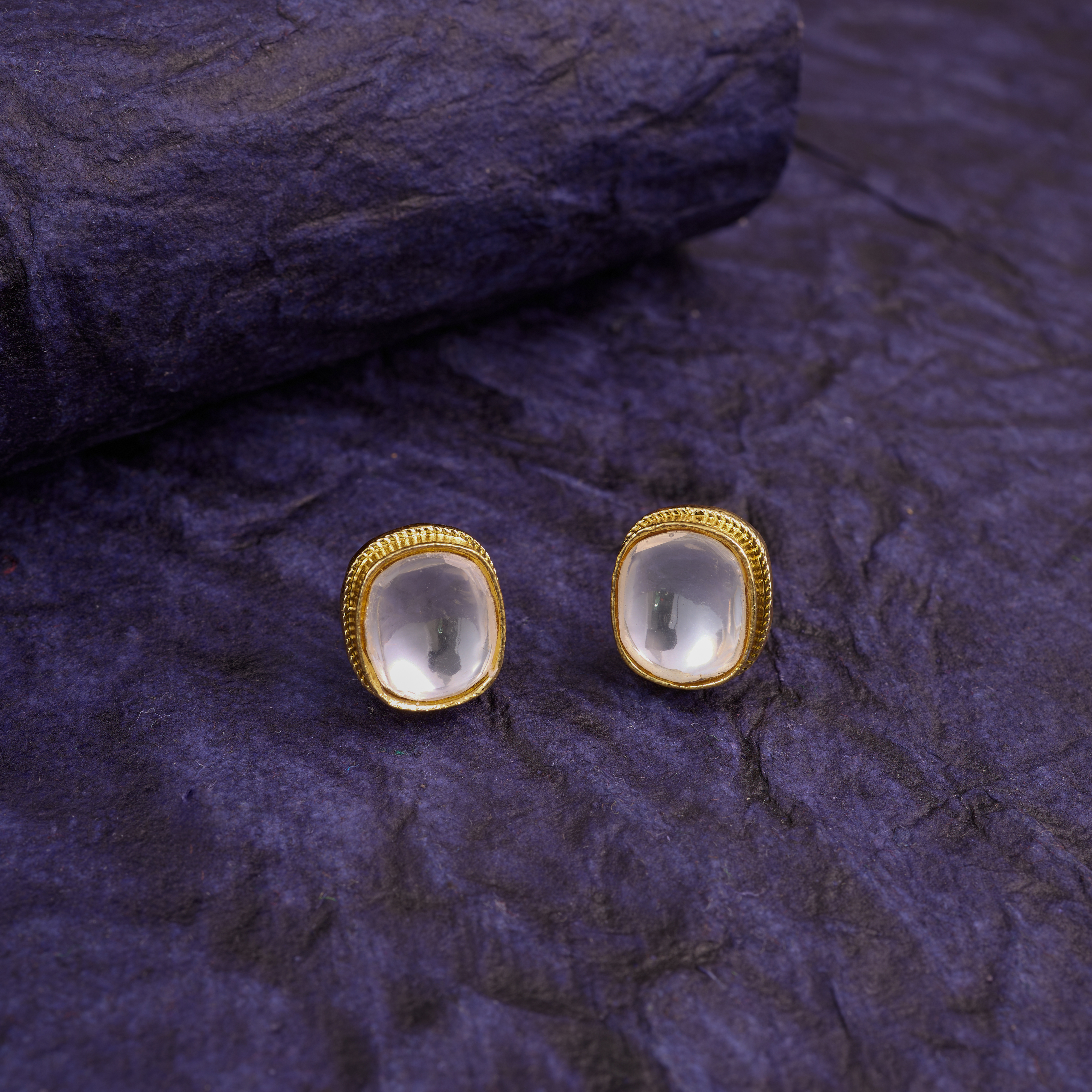 Golden Noor Kundan Studs