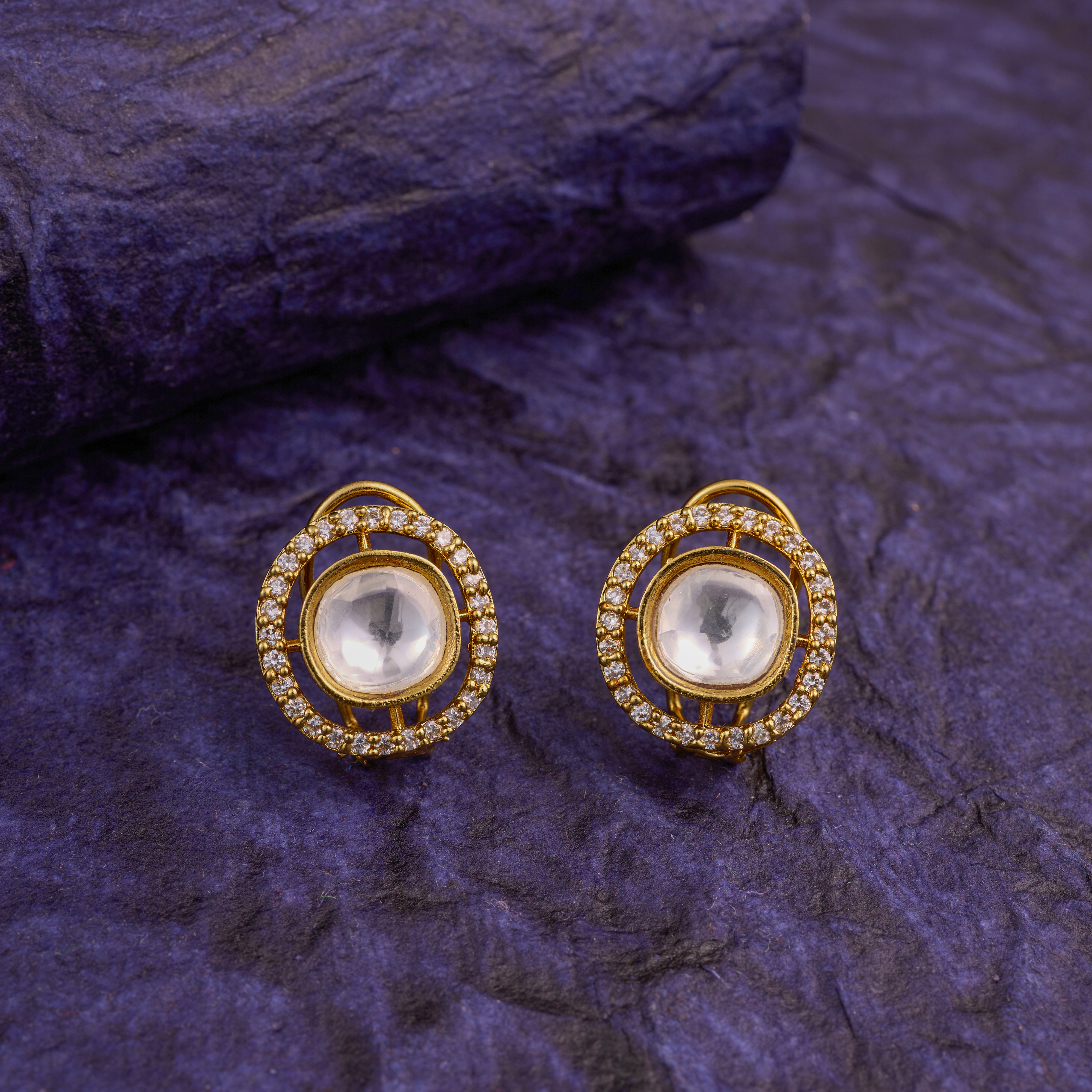 Kundan Round Halo Studs