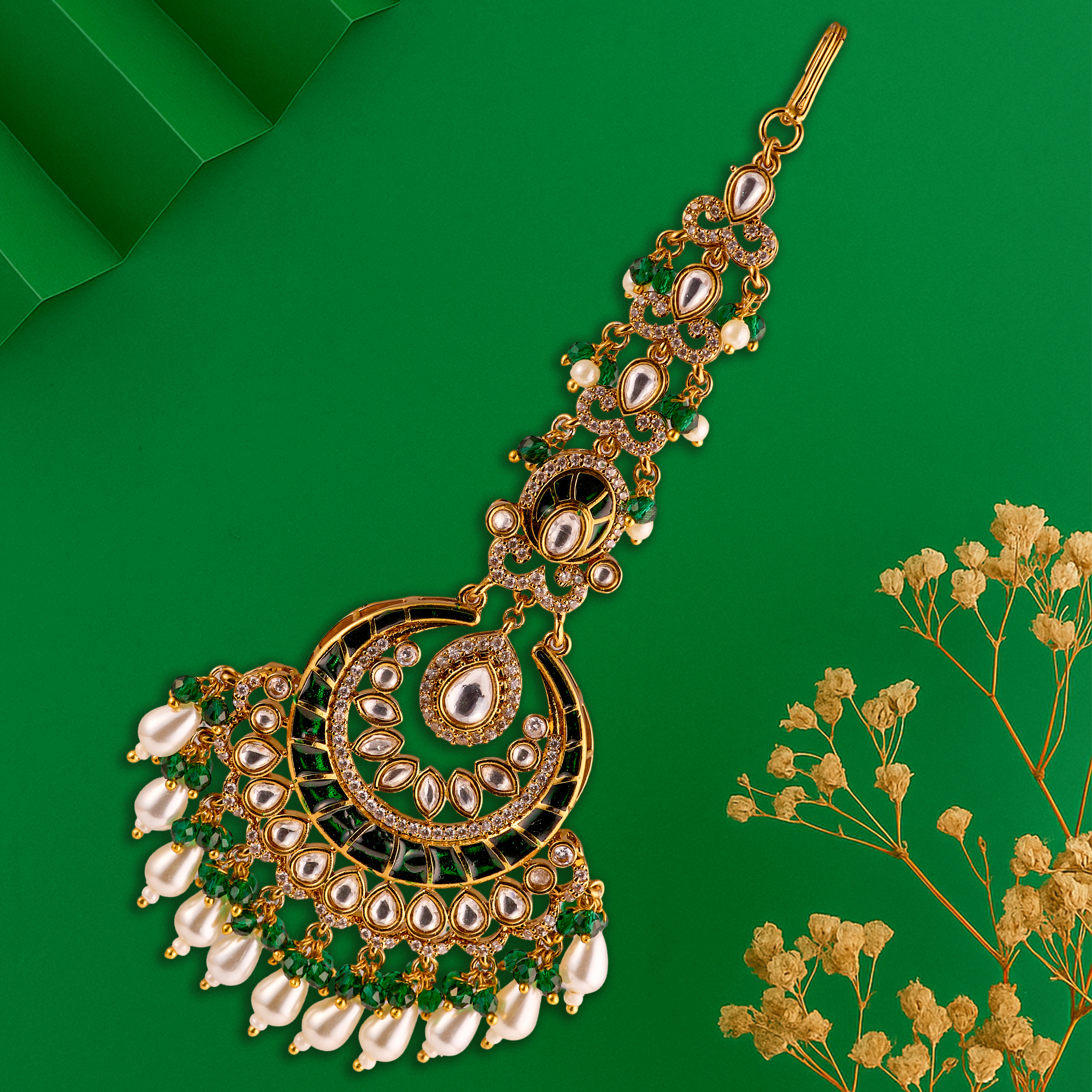 The Noor-e-Nazaakat Bridal Kundan Maangtikka