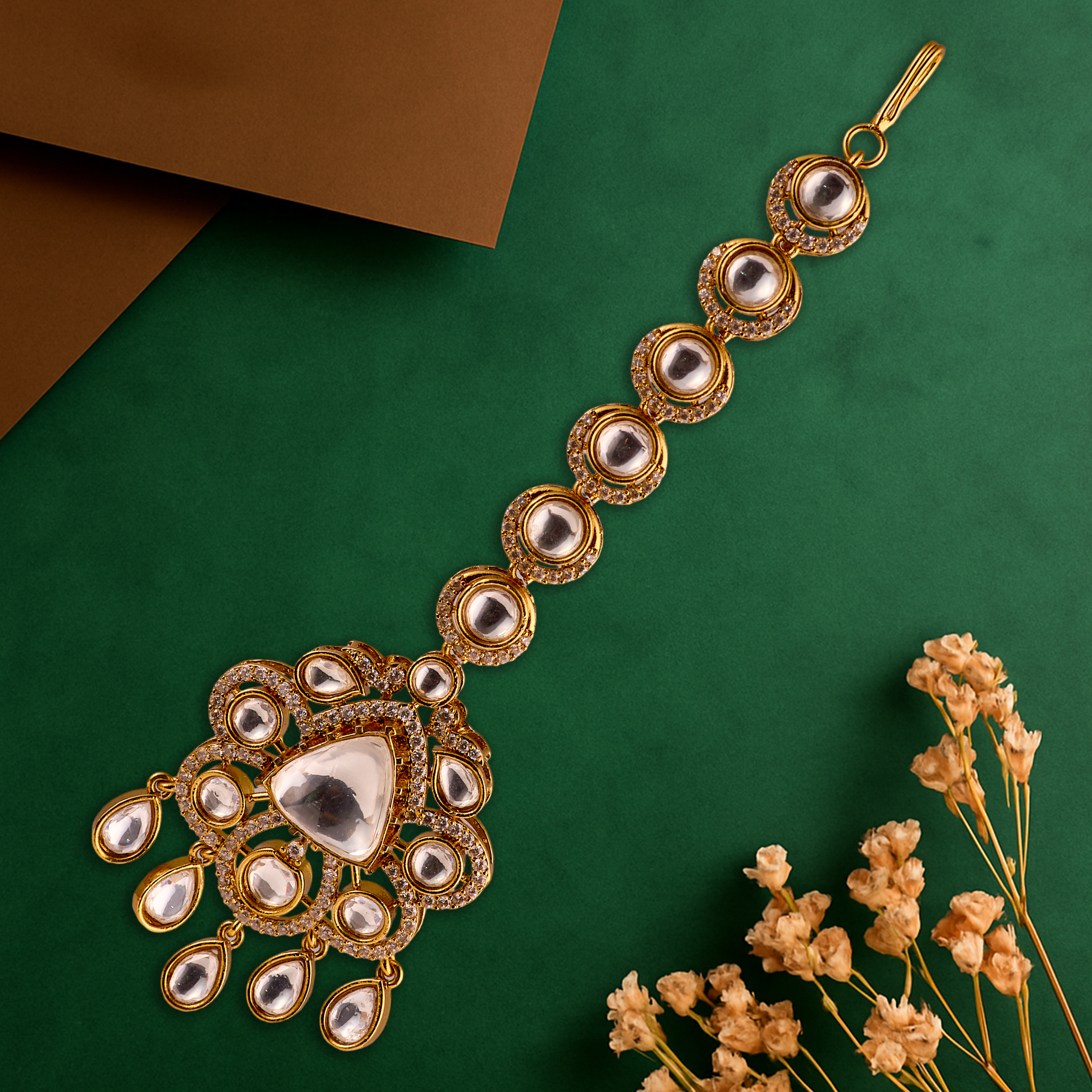 The Royal Kundan Mirror Bridal Maangtikka