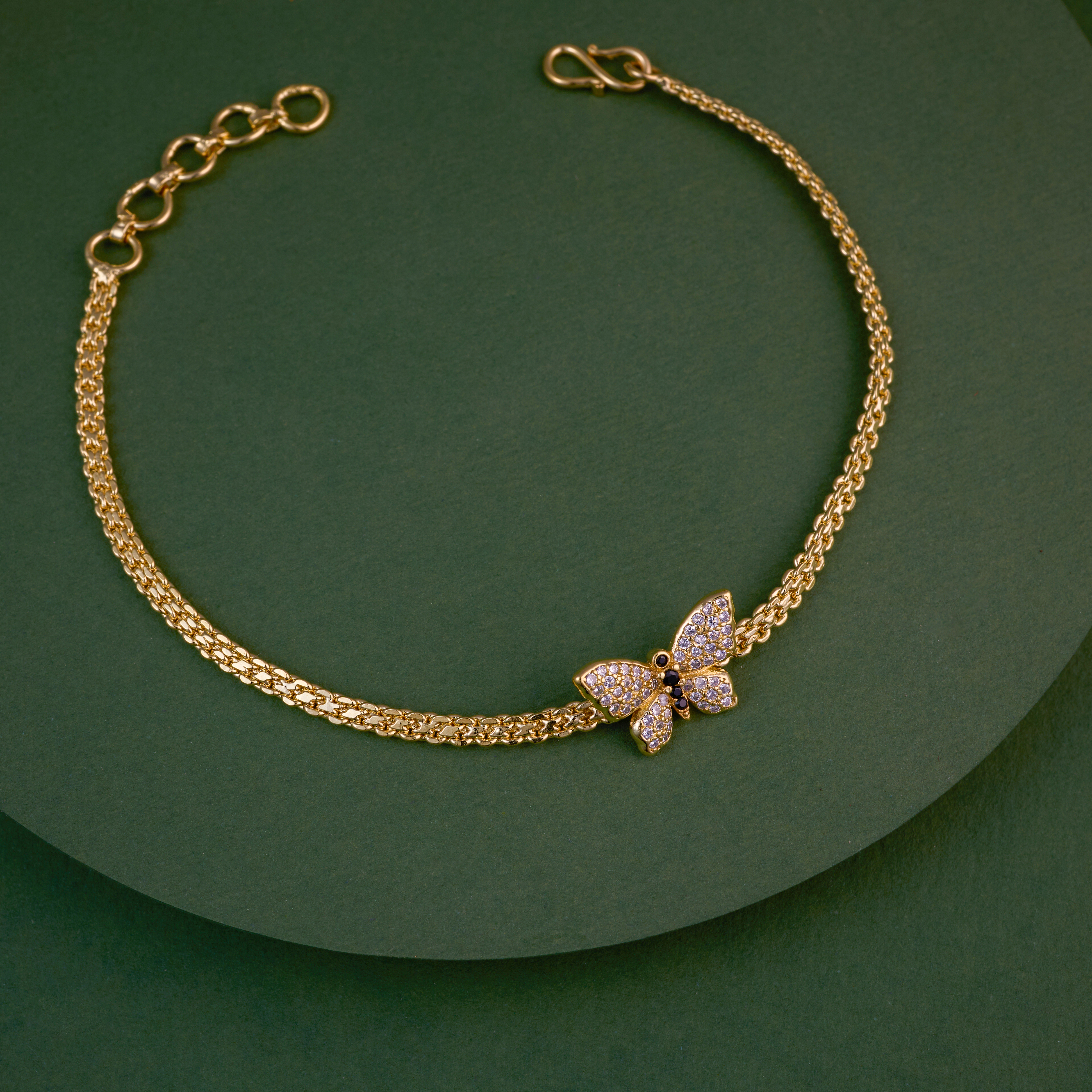 Nimoraa Golden Flutter Charm Bracelet