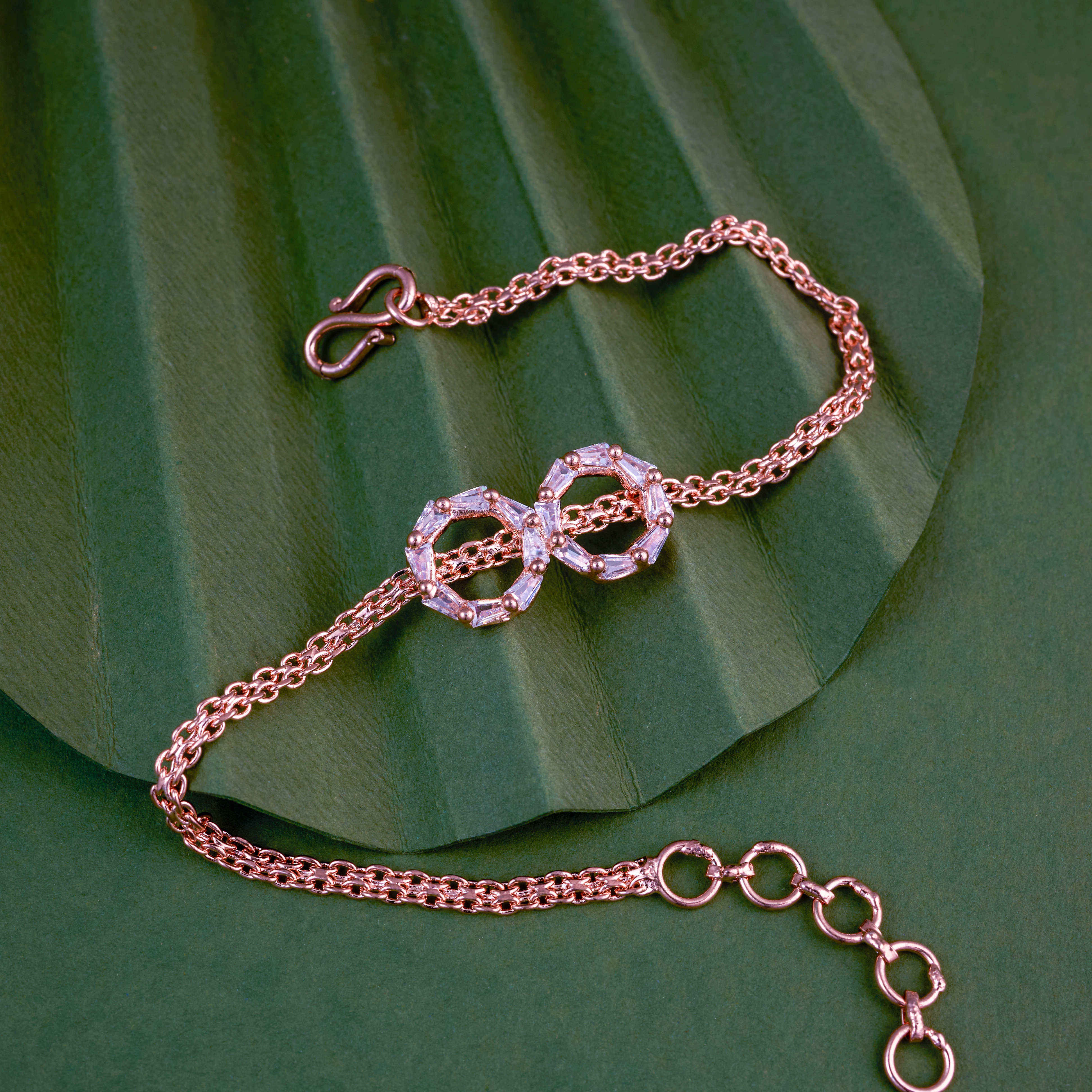 Nimoraa Infinity Link Rosé Bracelet