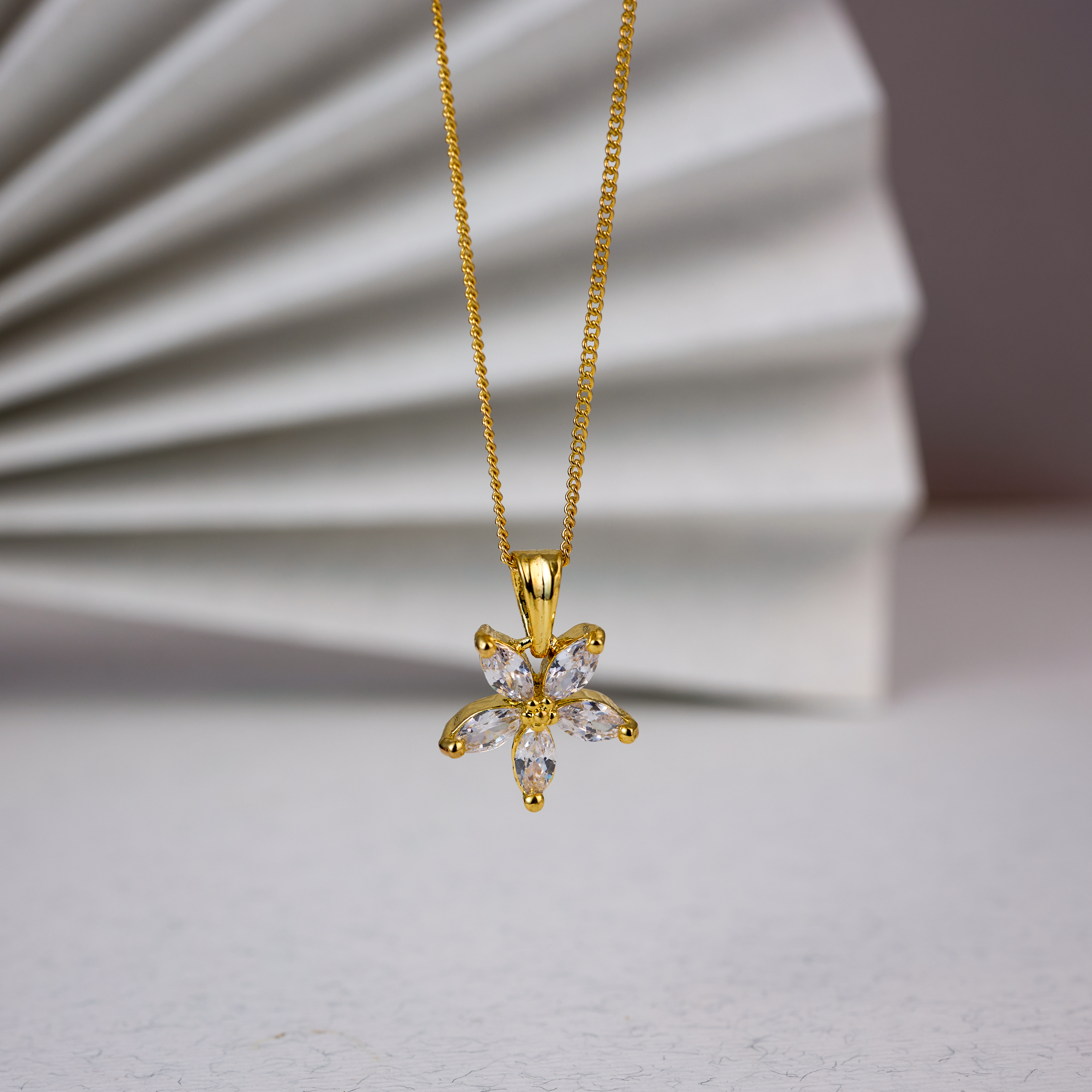 Gold Petal Spark Chain