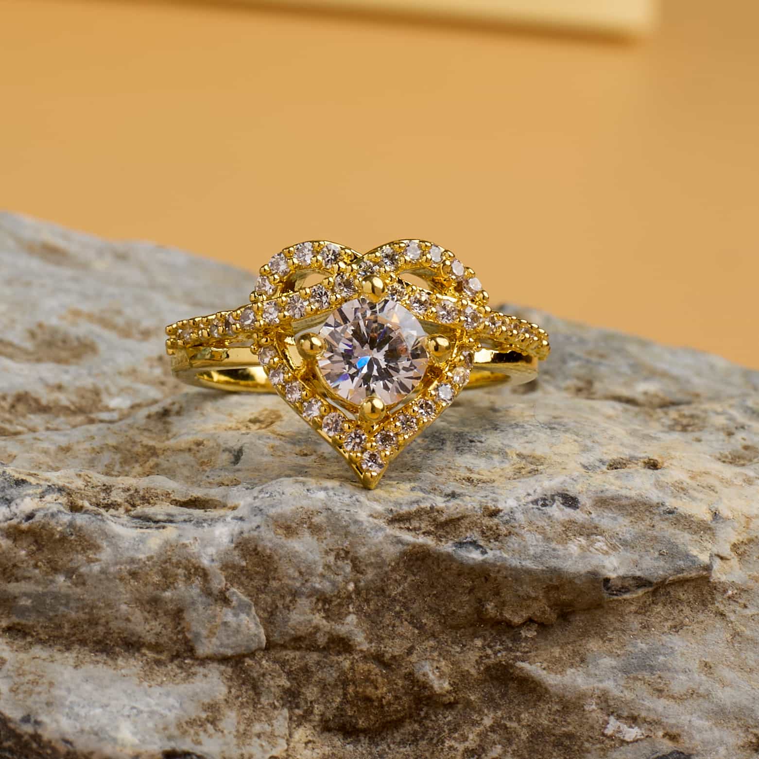 The Solitaire Love Gold Ring