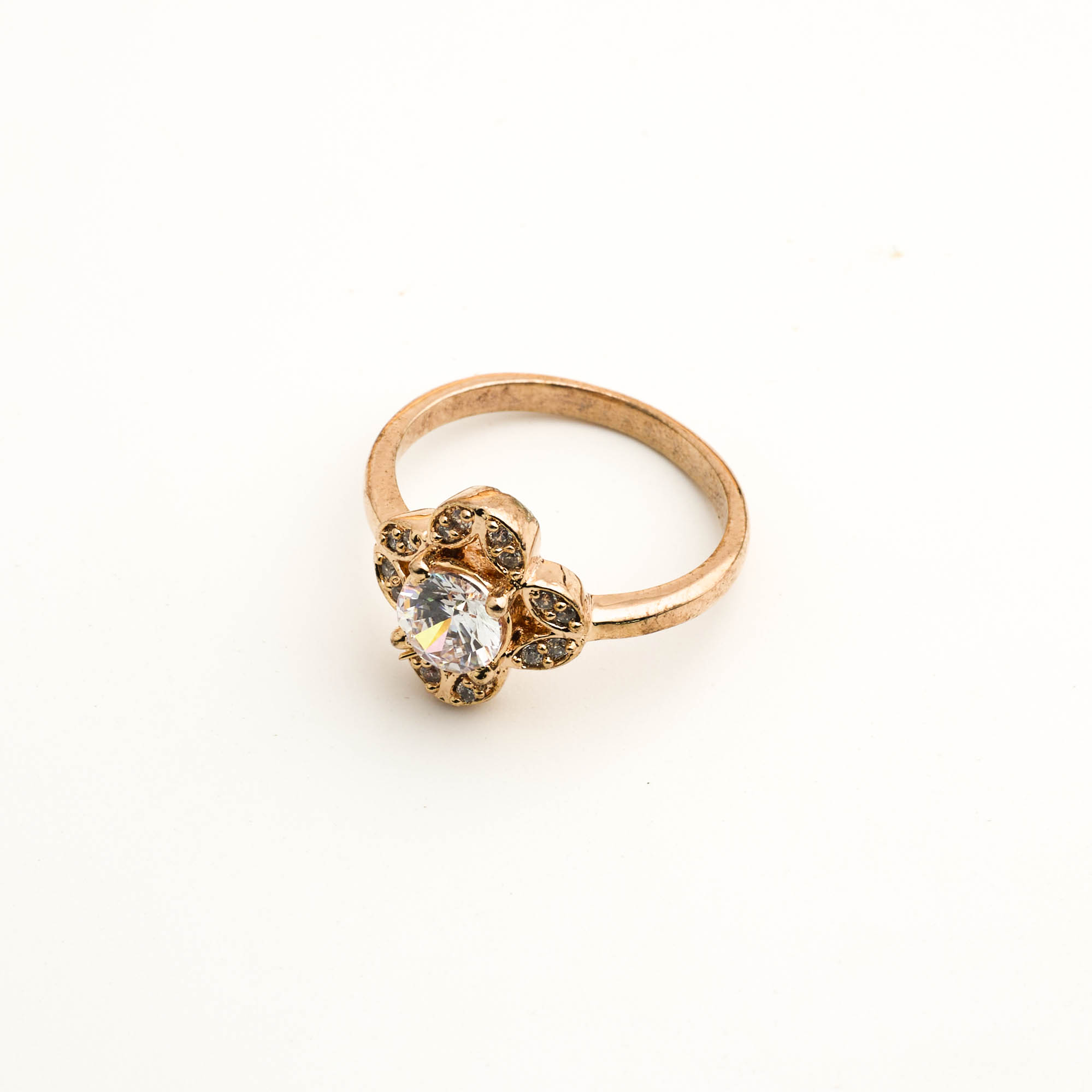 RoseGold Petal Crown Solitaire