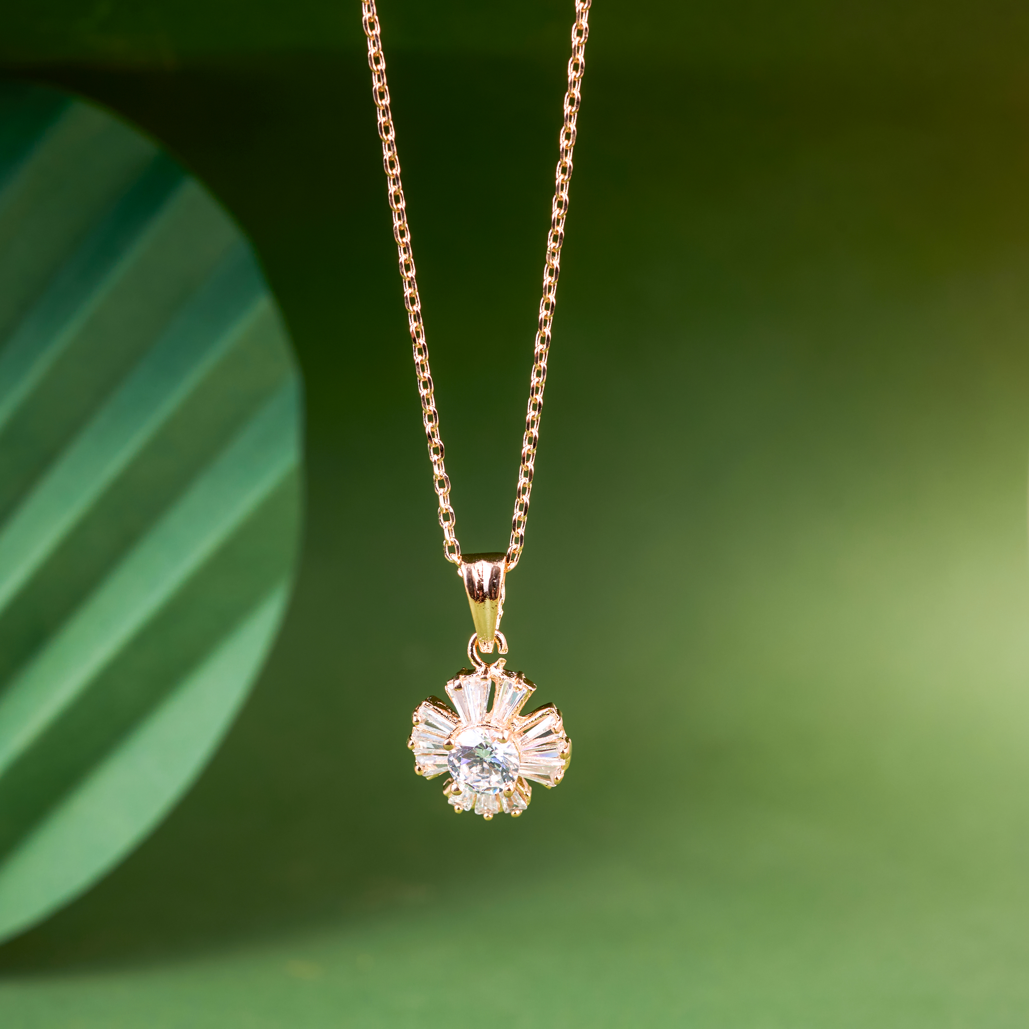 Nimoraa Rosegold Radiant Bloom Drop Chain